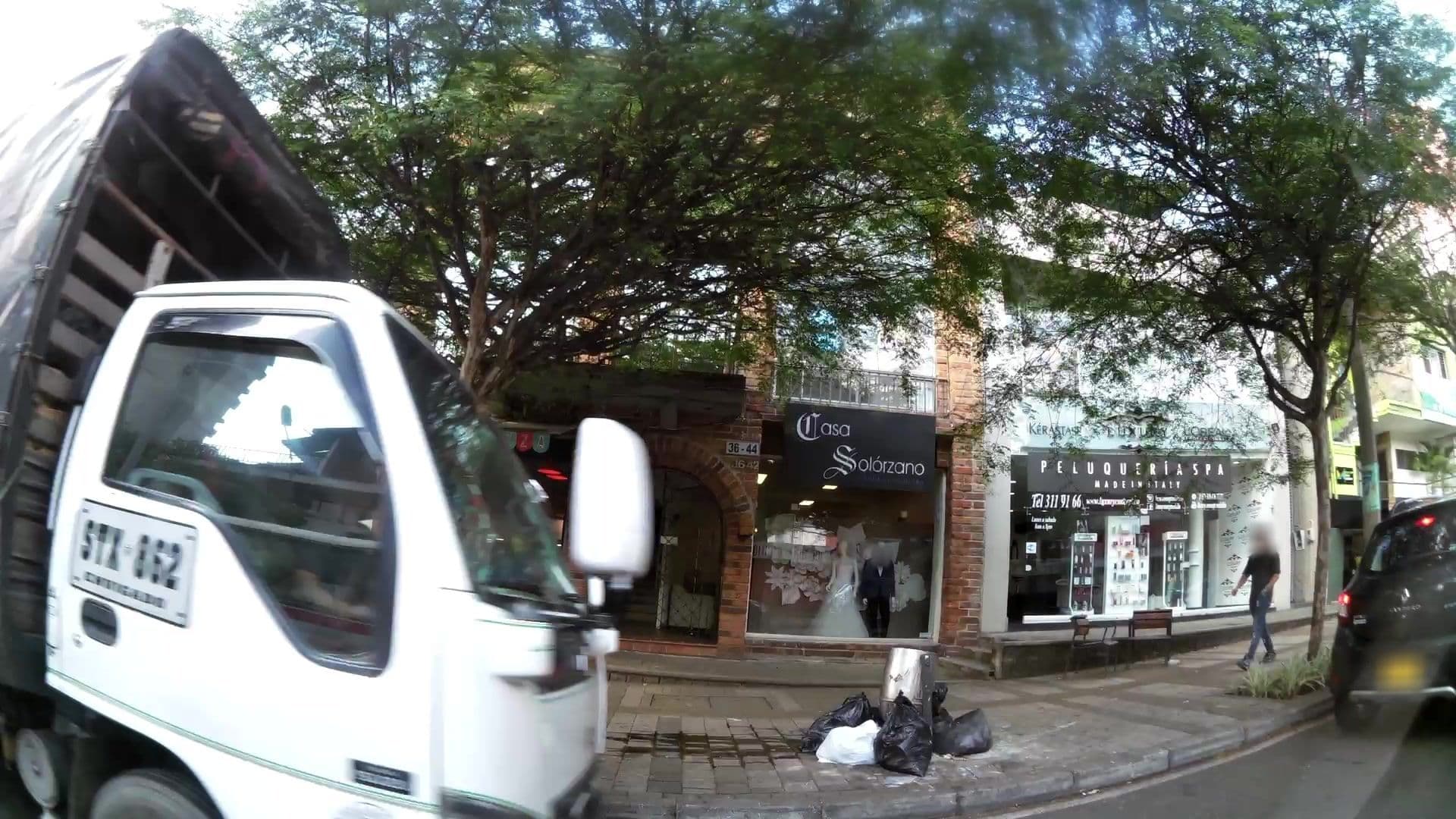 Street view near Tierra primaveral, Medellín