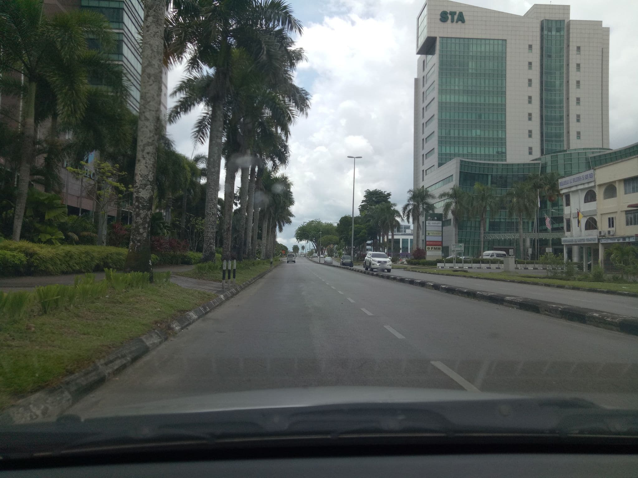 Street view near Pool 4), Kuching — © ronny_mile (CC BY-SA · Mapillary)