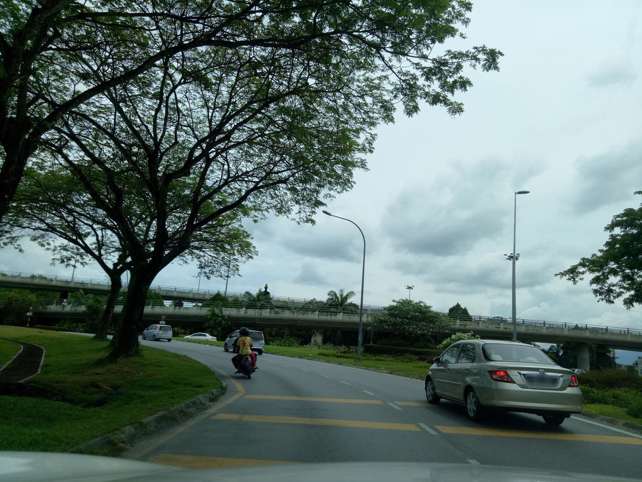 Street view near Executive Business Centre,Meeting Room 2., Kuching — © morgana88 (CC BY-SA · Mapillary)