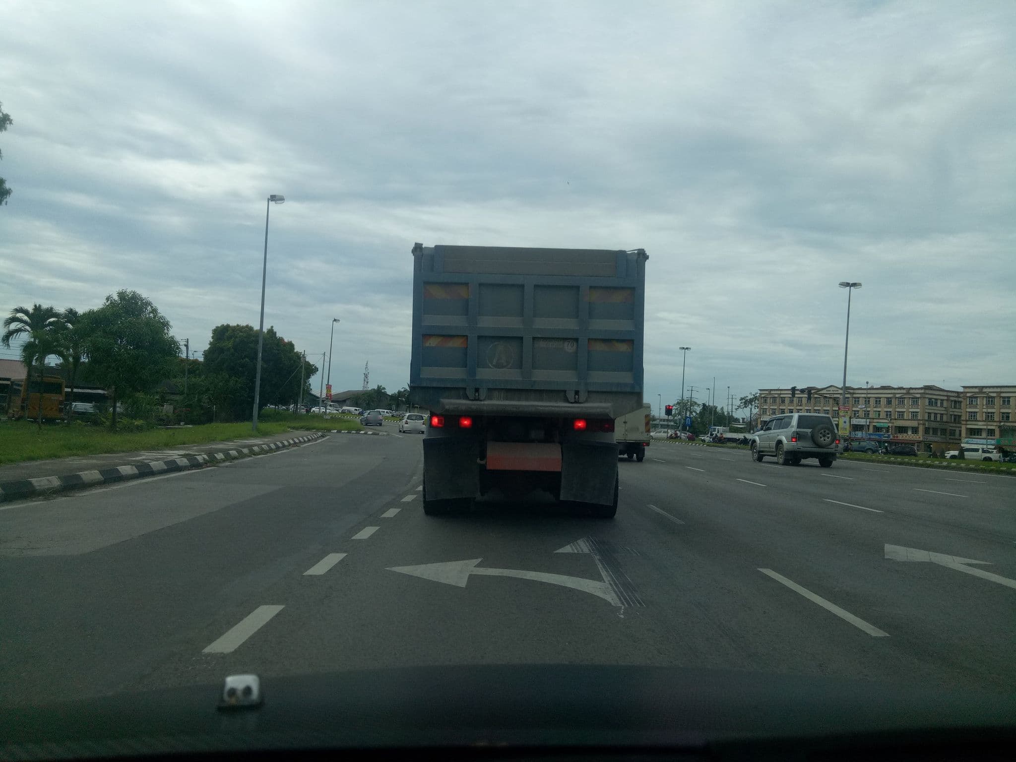 Street view near Ballroom 2, Penview Hotel, Kuching — © morgana88 (CC BY-SA · Mapillary)