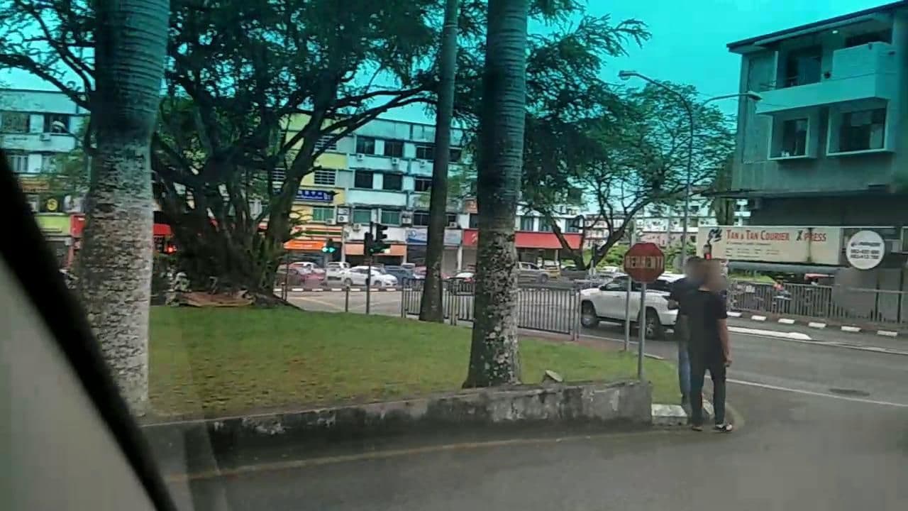 Street view near Somerset Floor 11, Kuching — © roadroid (CC BY-SA · Mapillary)
