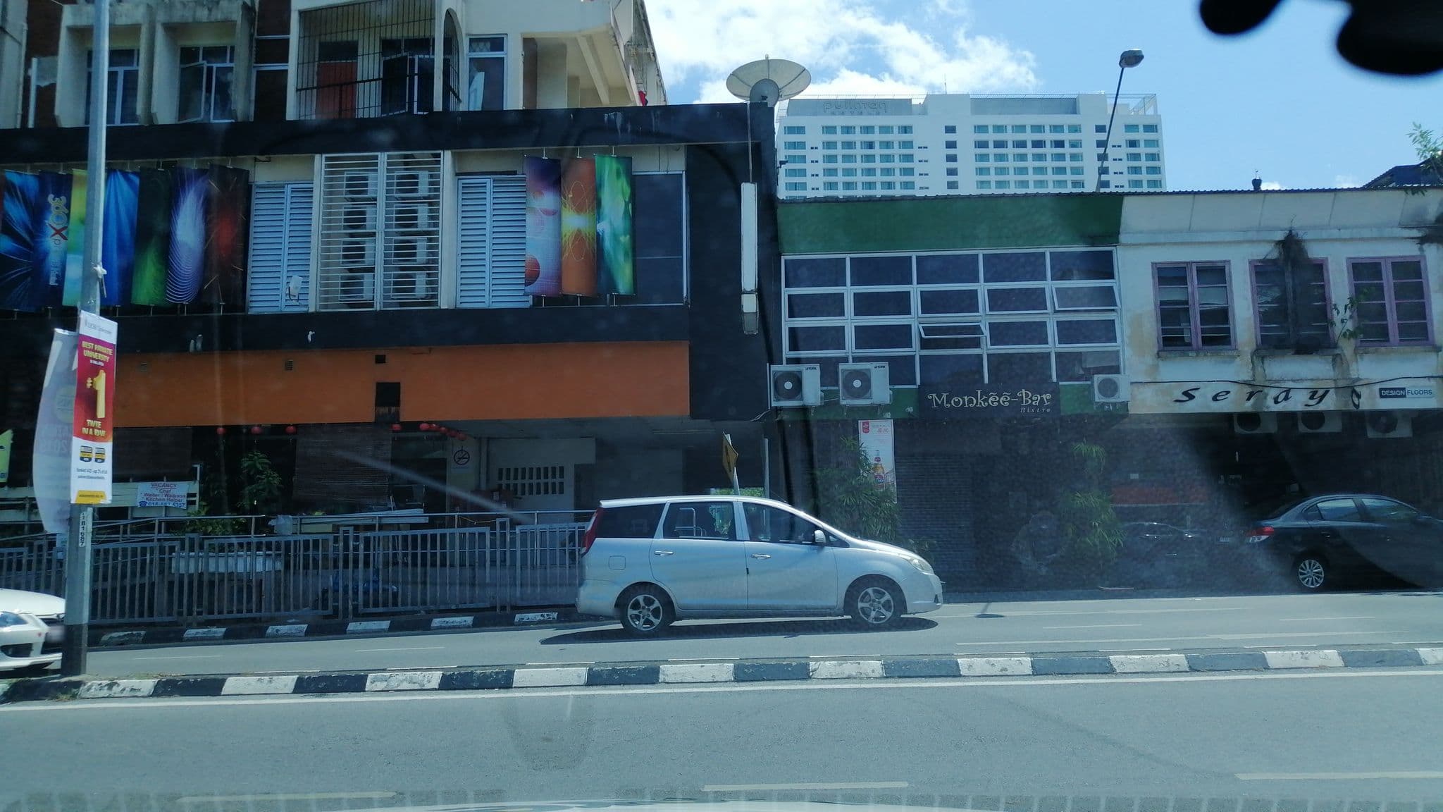 Street view near 360xpres city hotel, Kuching — © addx (CC BY-SA · Mapillary)