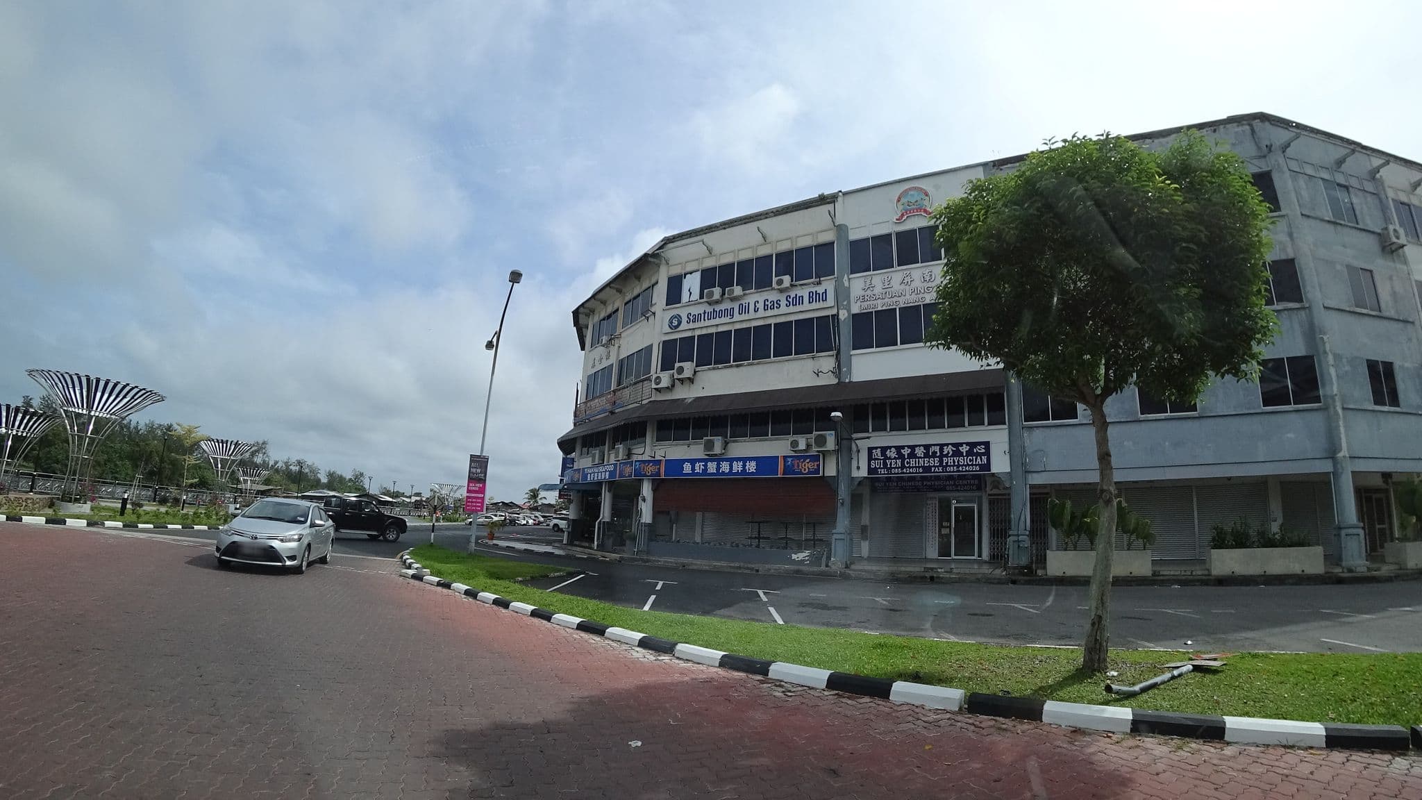 Street view near Ballroom 3, 4th Floor, Mega Hotel, Miri — © raito (CC BY-SA · Mapillary)