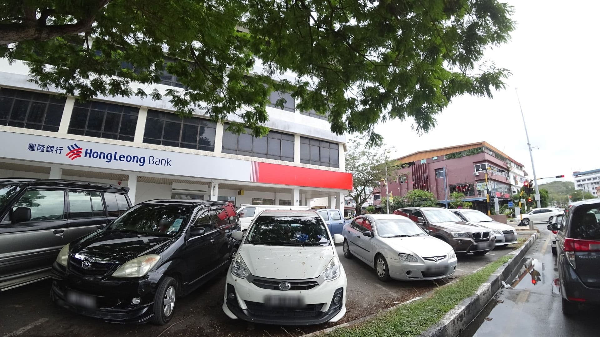 Street view near Mega Hotel 5th Floor Seminar Floor, Miri — © raito (CC BY-SA · Mapillary)