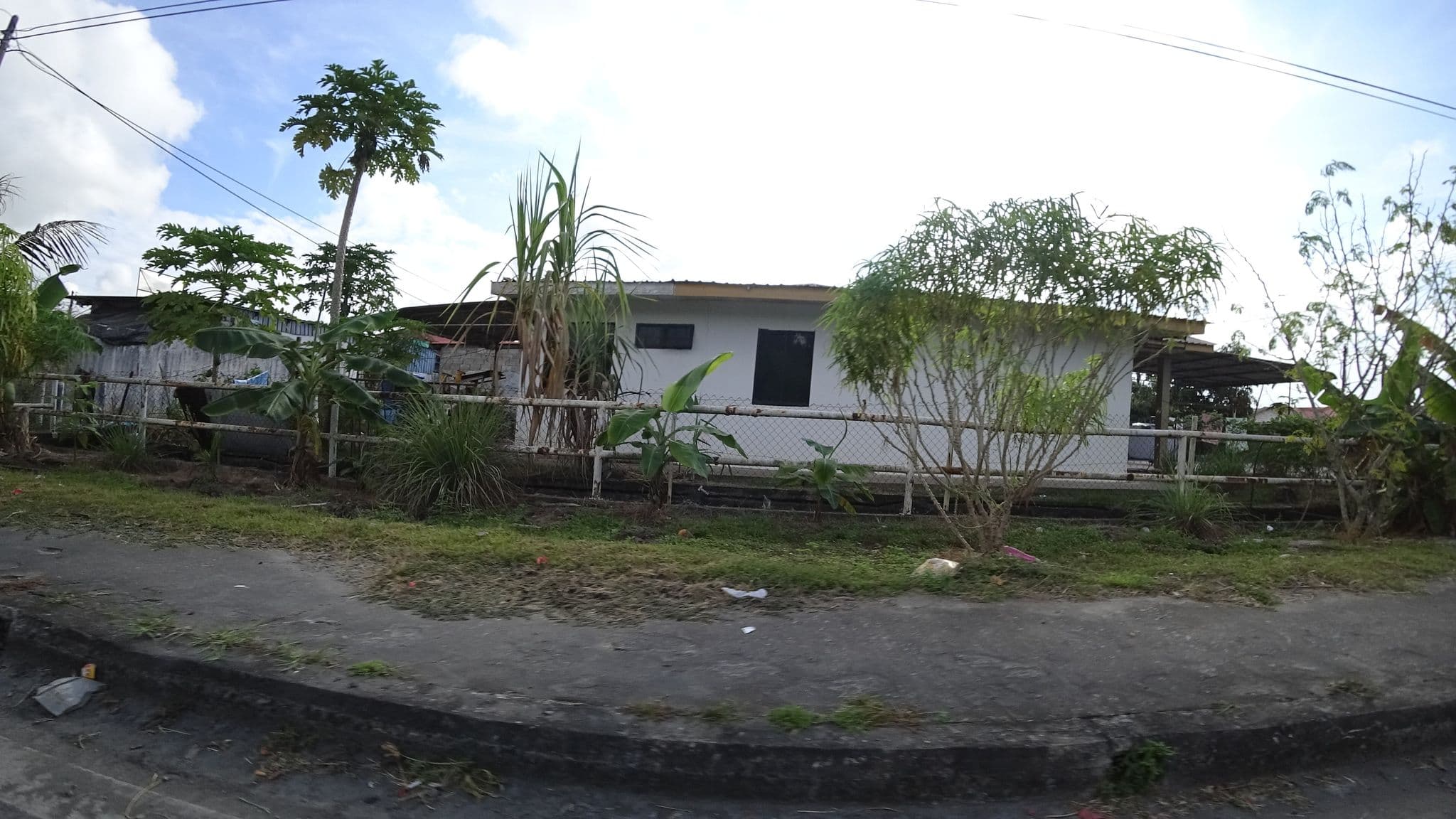 Street view near Frontier Ville, Miri — © raito (CC BY-SA · Mapillary)