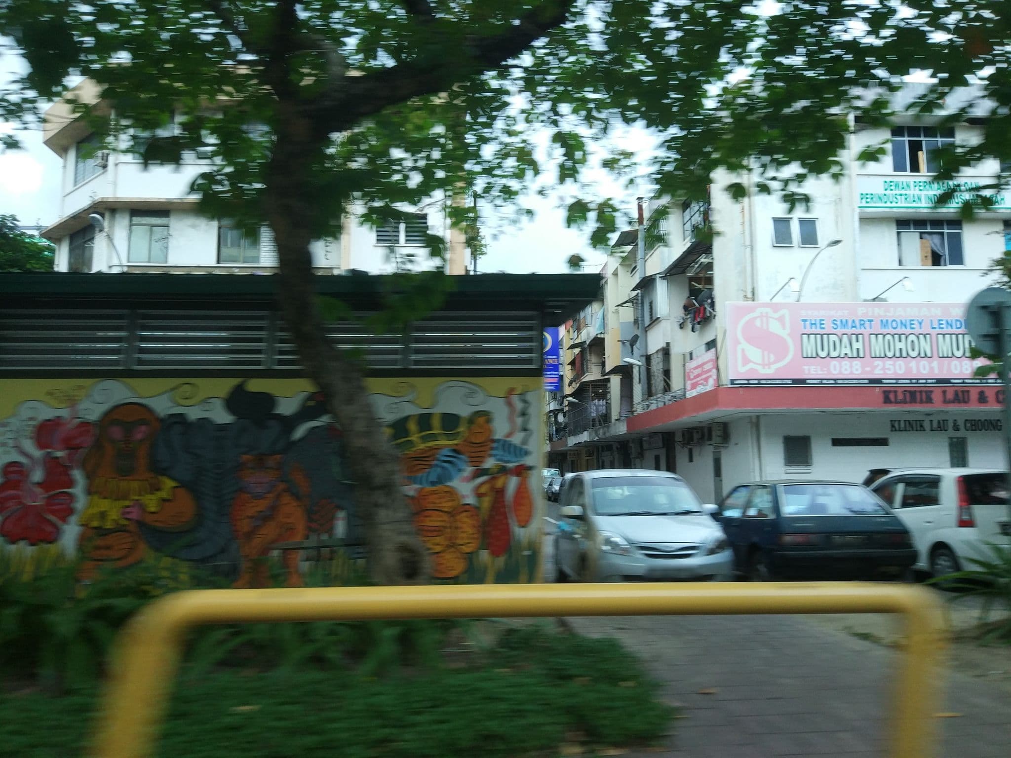 Street view near Hotel faris, sinsuran, Kota Kinabalu — © raito (CC BY-SA · Mapillary)