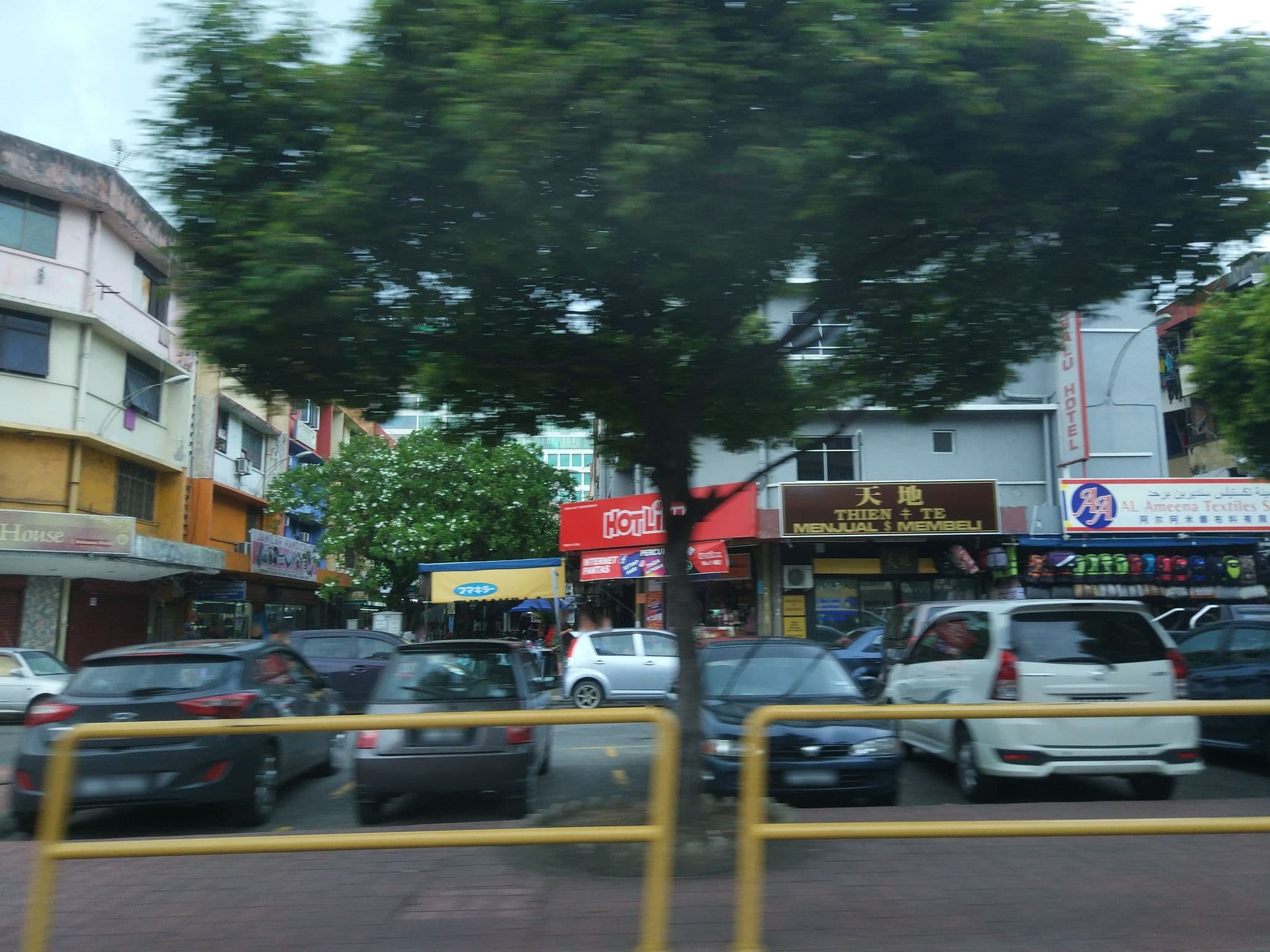 Street view near Classic Kinabalu Hotel, Kota Kinabalu — © raito (CC BY-SA · Mapillary)