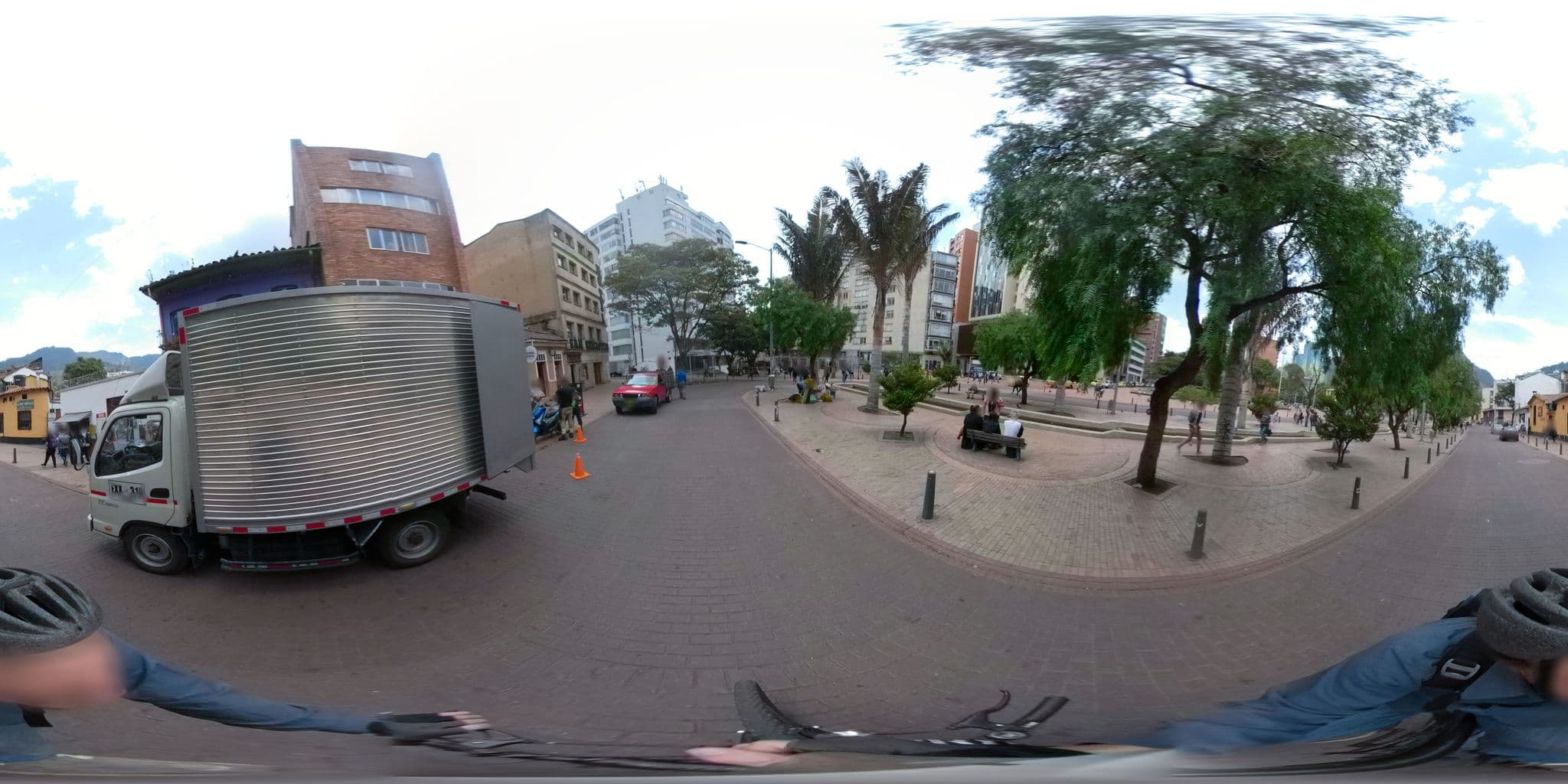 Street view near Hostal Casa Colibrí, Bogotá — © ejegg (CC BY-SA · Mapillary)