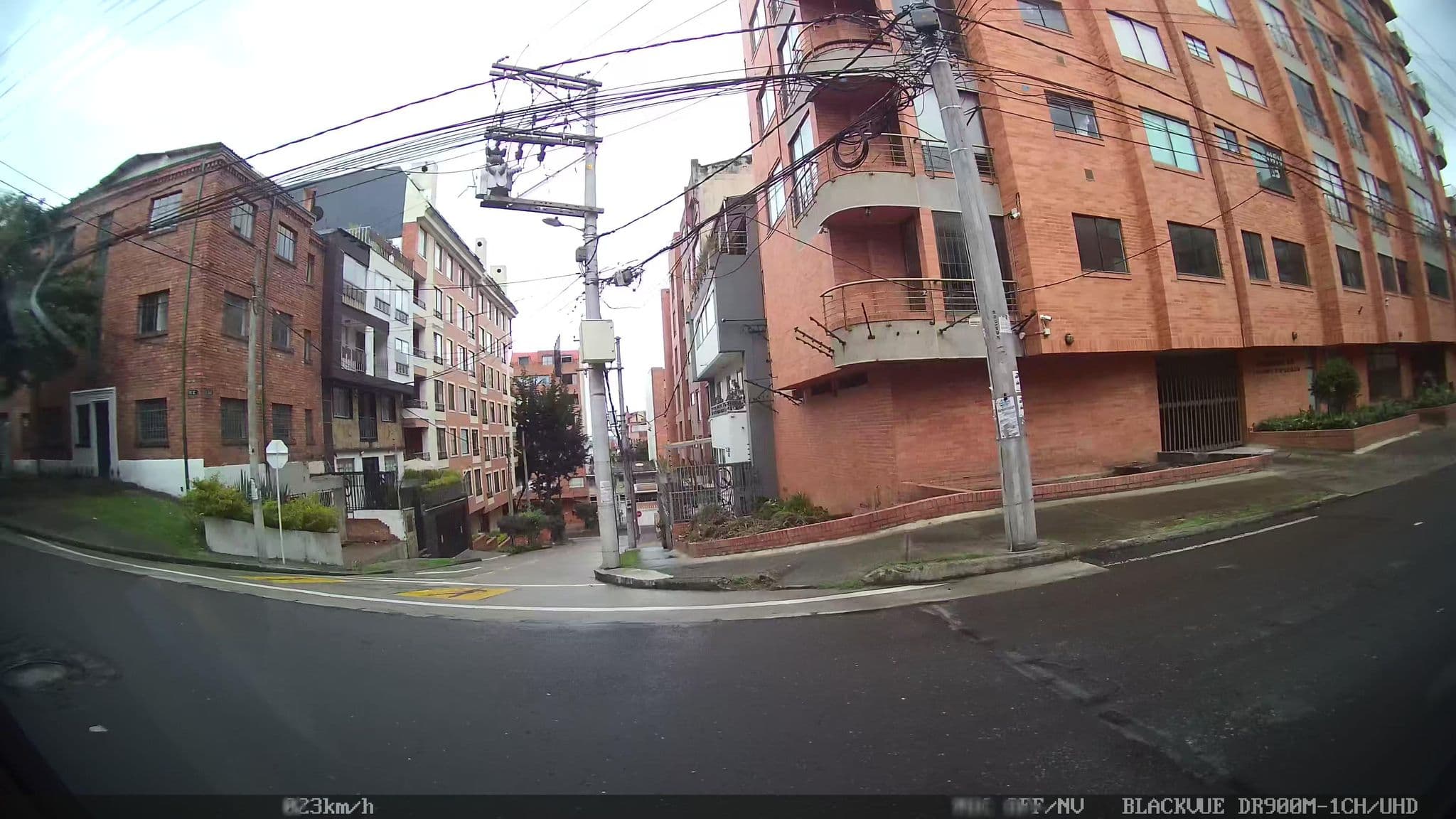 Street view near Casas estudiantiles el Alto, Bogotá — © kaart_4 (CC BY-SA · Mapillary)