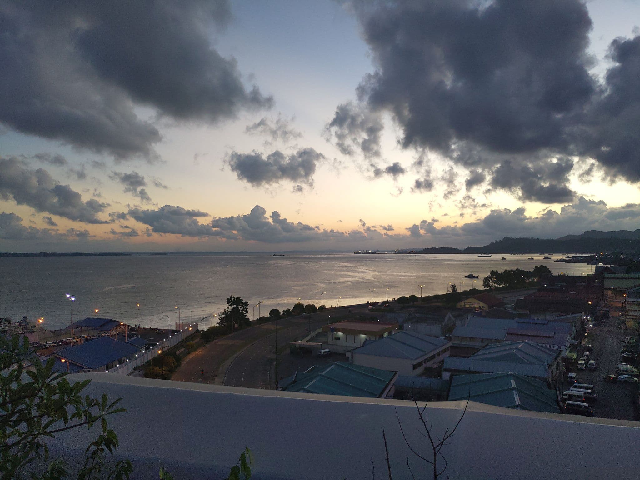 Street view near Hotel Nak, Sandakan — © janvanbekkum (CC BY-SA · Mapillary)
