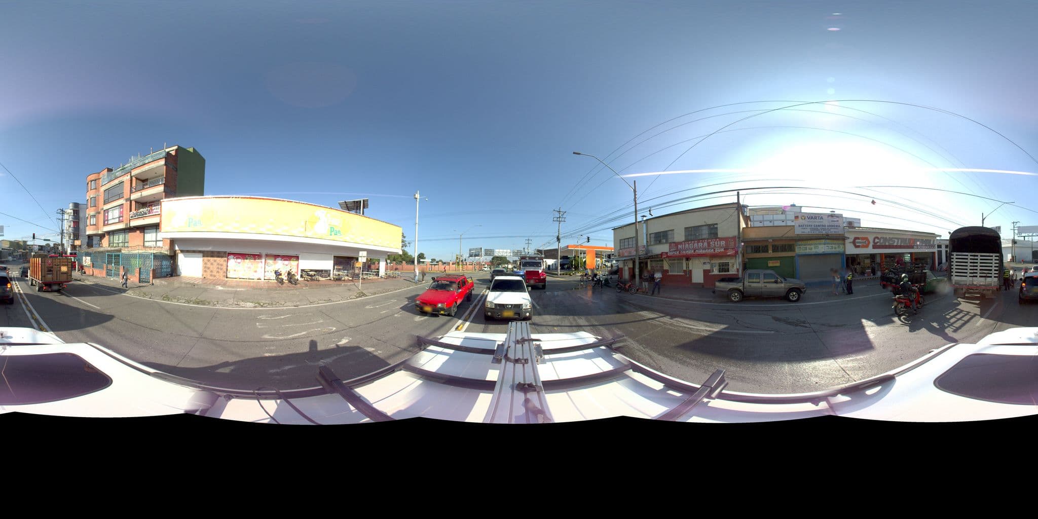Street view near Sueño Quindiano, Armenia — © sarahantos (CC BY-SA · Mapillary)