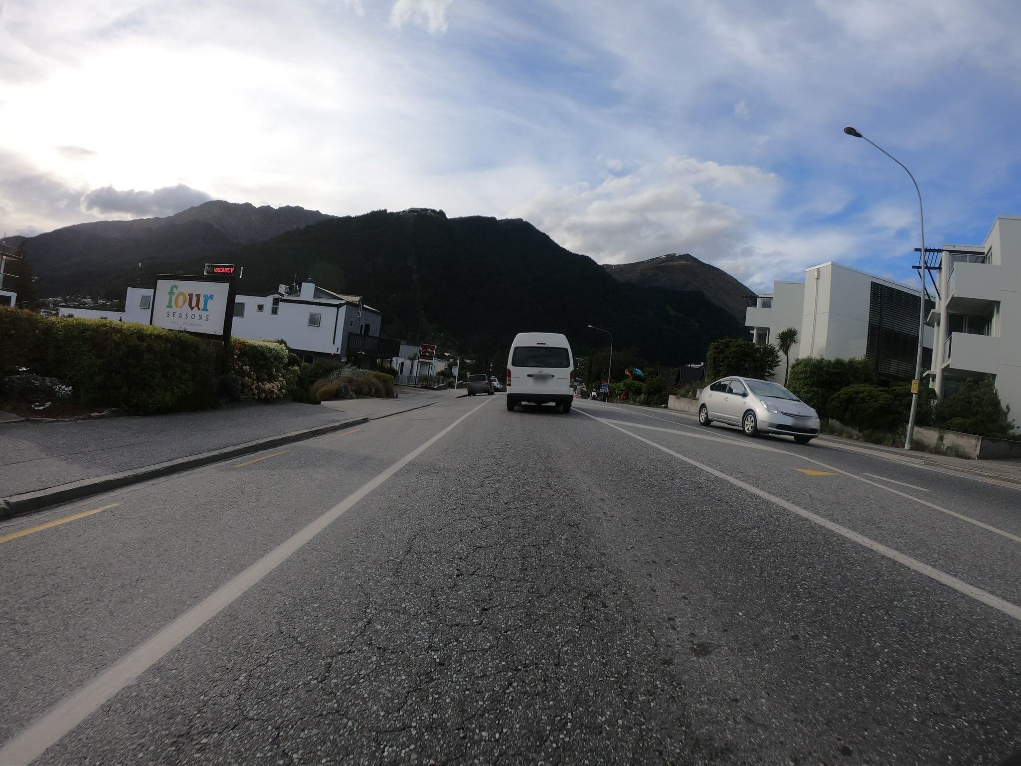 Street view near Four Season Motel, Queenstown — © eneerhut (CC BY-SA · Mapillary)