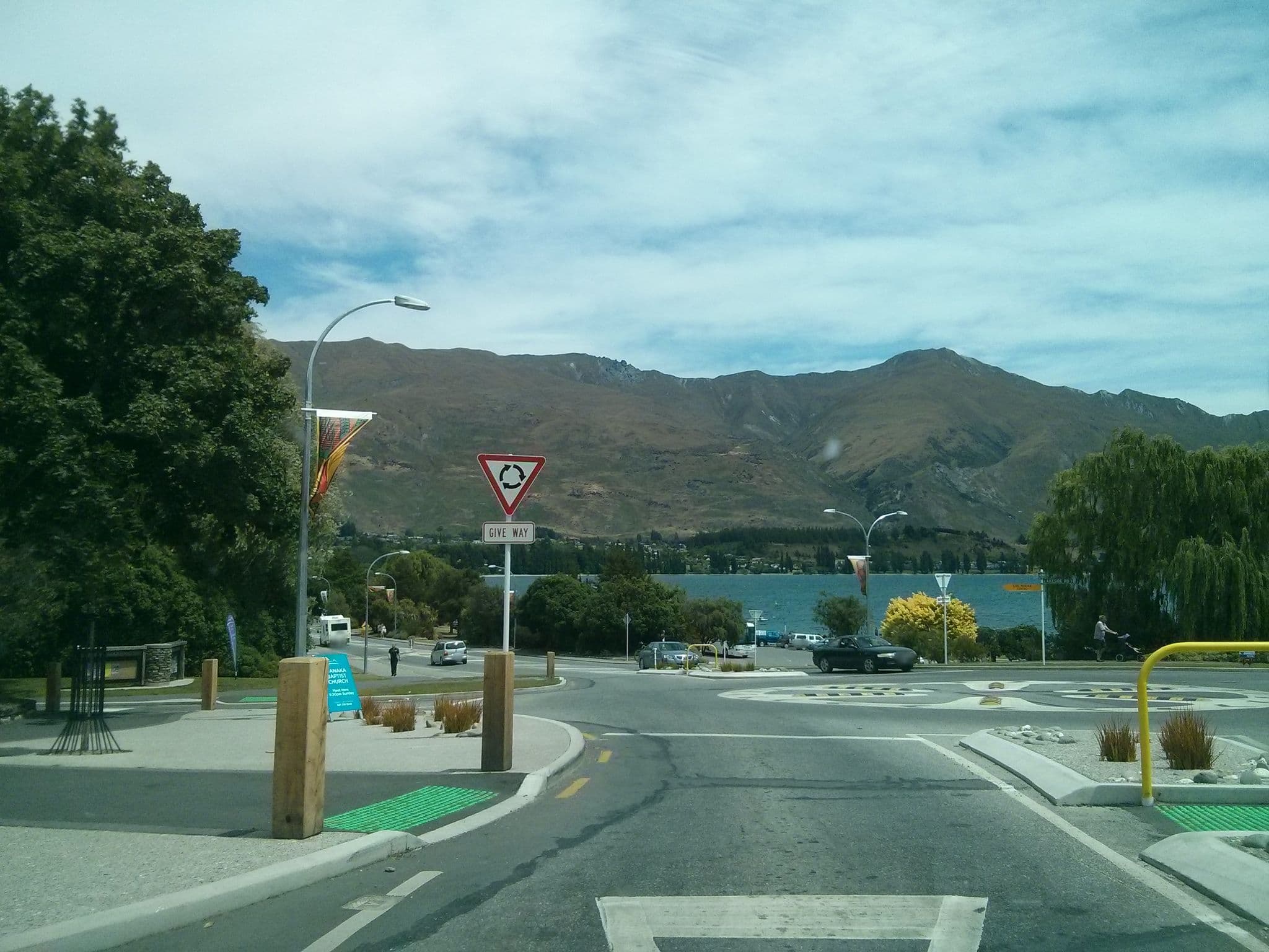 Street view near Minaret Lodge, Wanaka — © hoodlum (CC BY-SA · Mapillary)