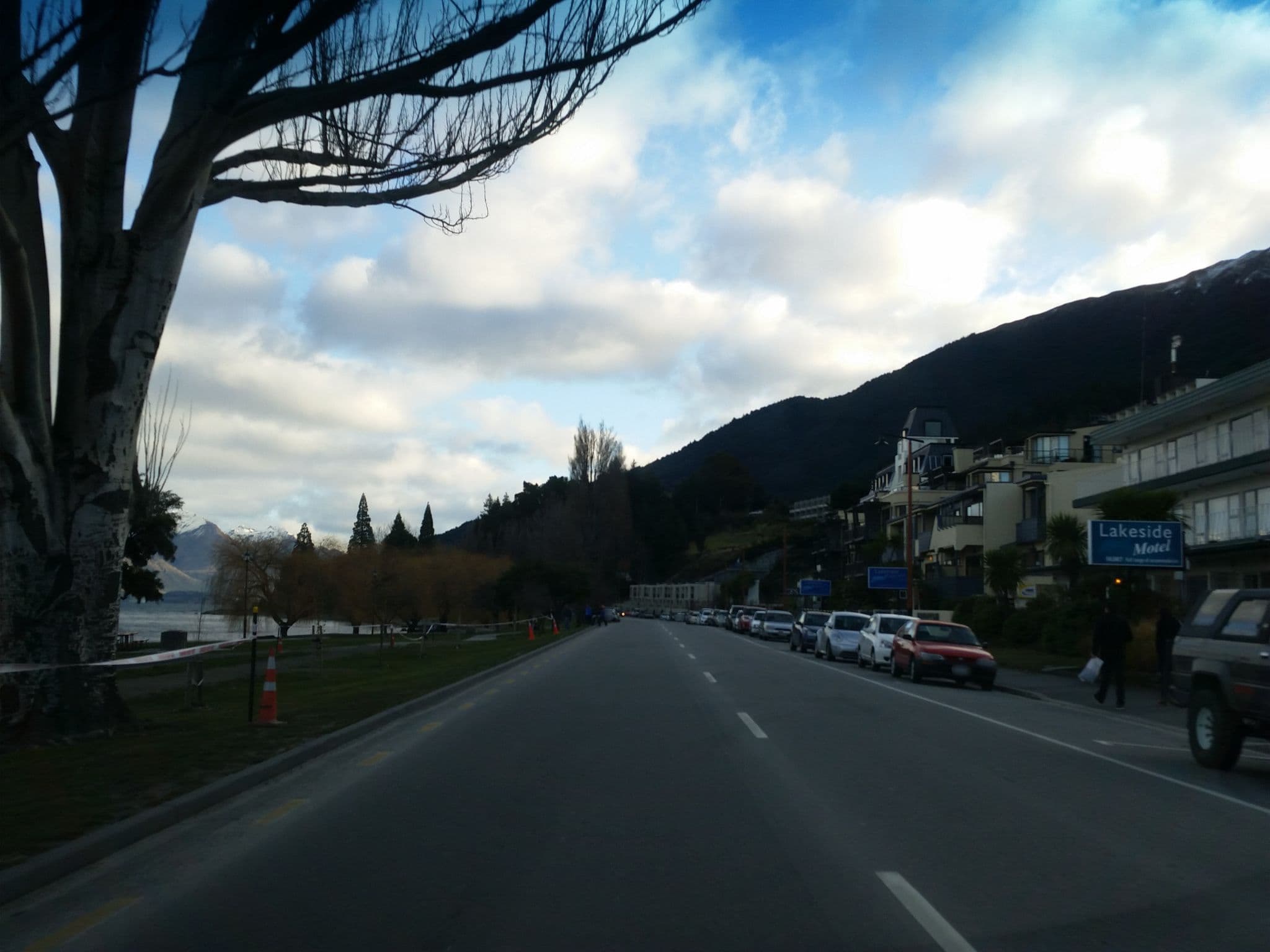 Street view near The Lodges Suites & Apartments, Queenstown — © bmannz (CC BY-SA · Mapillary)