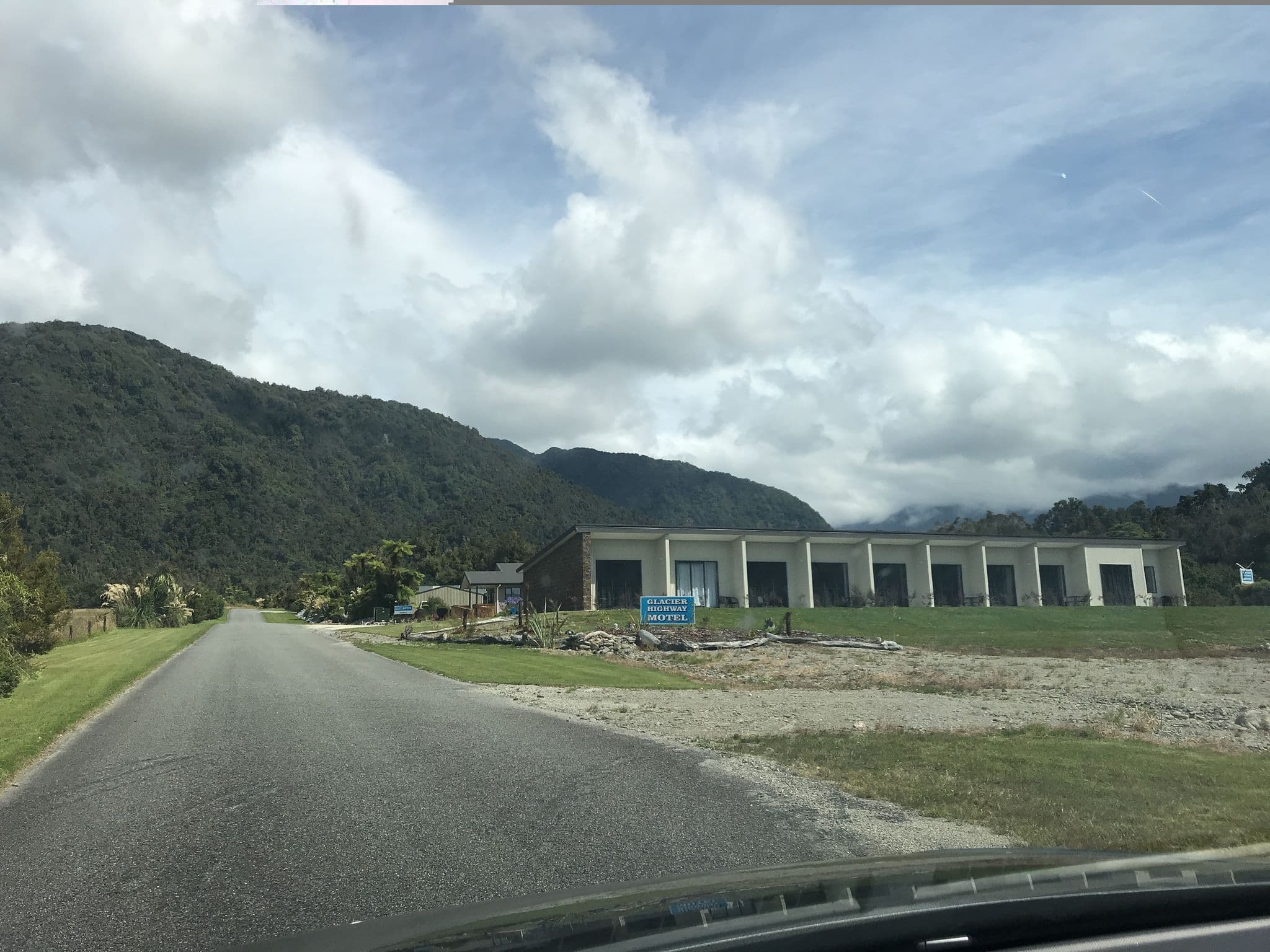 Street view near Glacier Highway Motel, Waikowhai — © nigelramsay (CC BY-SA · Mapillary)