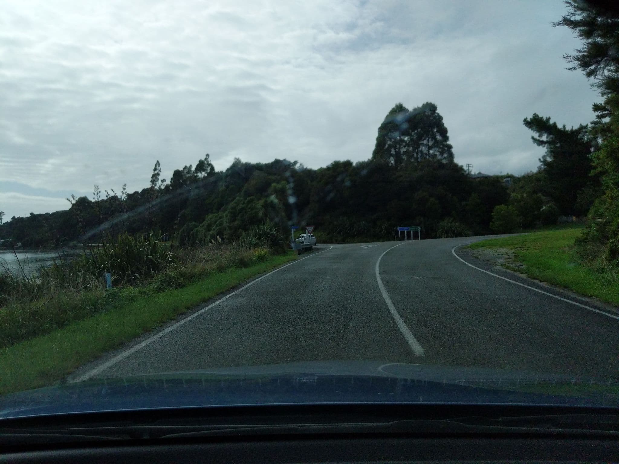 Street view near Zatori Retreat, Takaka — © htcltd (CC BY-SA · Mapillary)