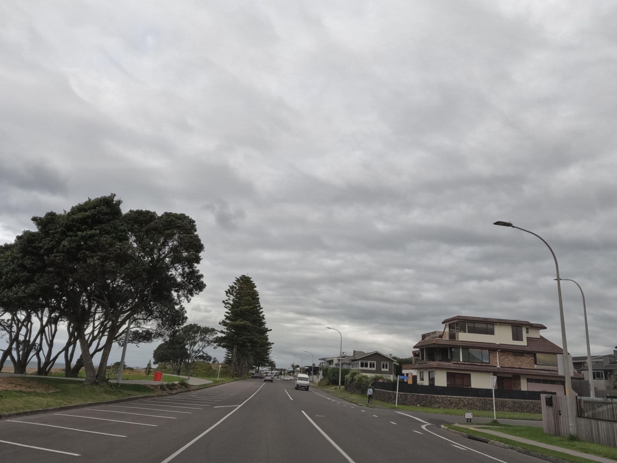 Street view near Motel Ocean Waves, Mount Maunganui — © rsnaru (CC BY-SA · Mapillary)