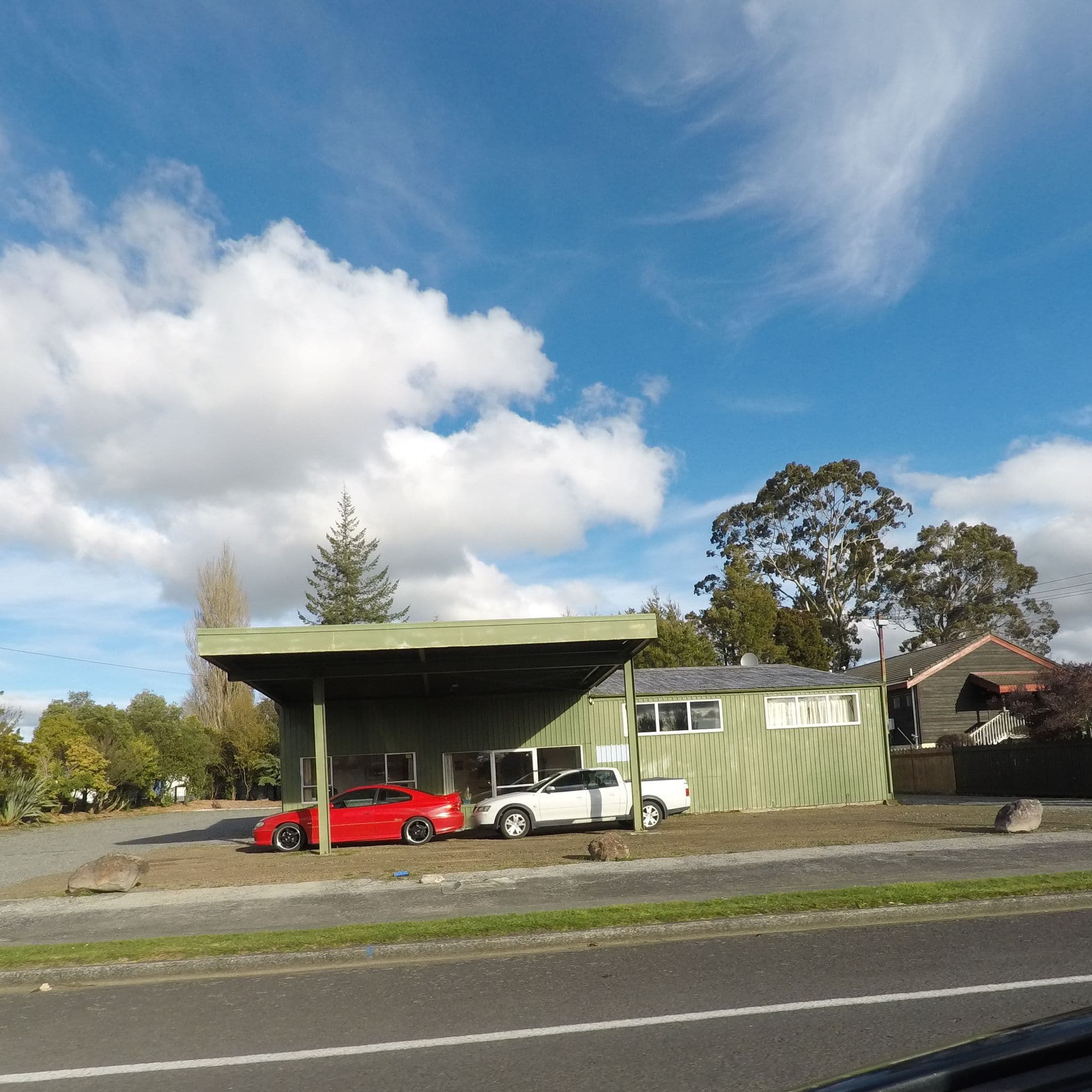 Street view near Hobbit Motor Lodge, Ohakune — © ralley (CC BY-SA · Mapillary)
