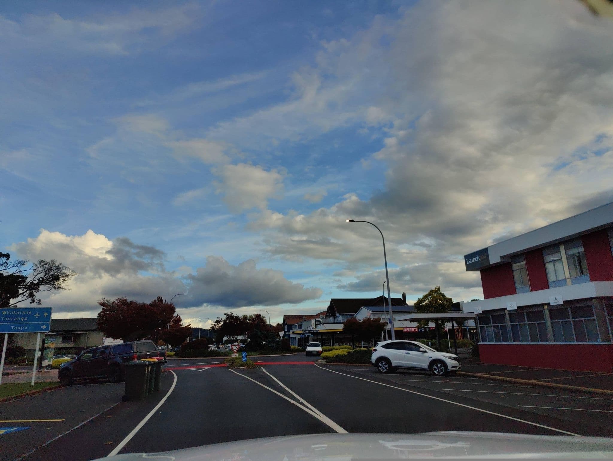 Street view near La La Land, Victoria — © elphix (CC BY-SA · Mapillary)