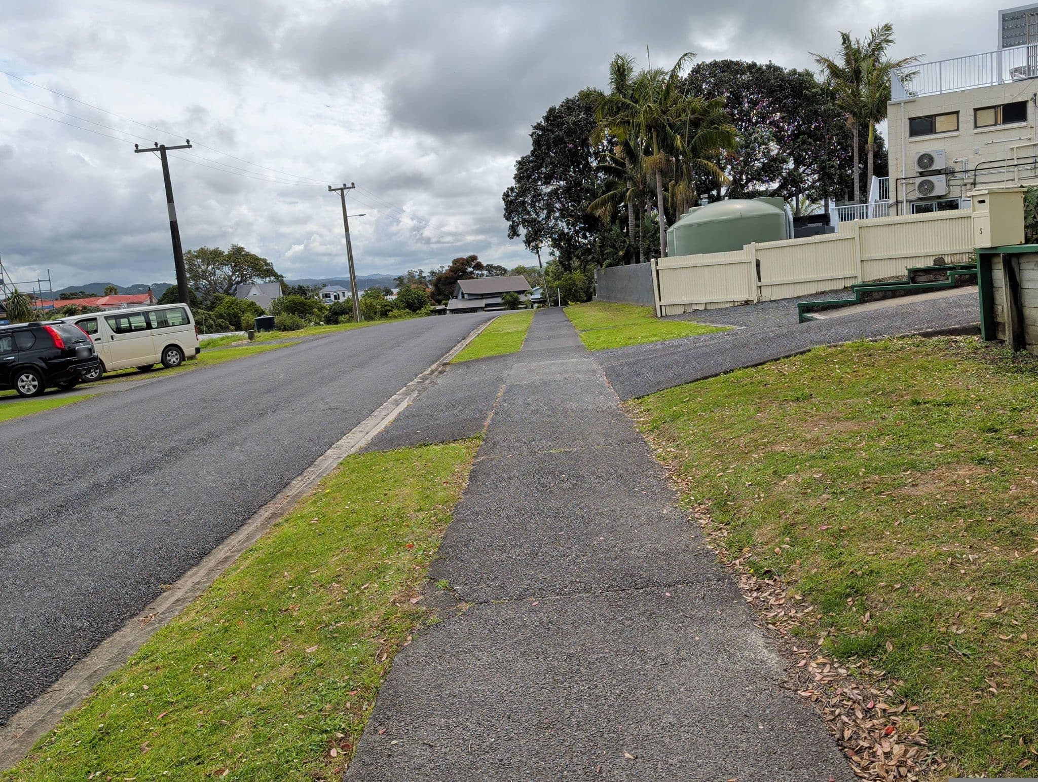 Street view near Triton Suites, Paihia — © blueosm (CC BY-SA · Mapillary)