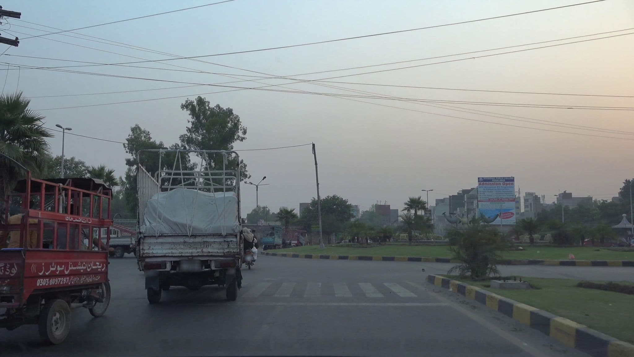 Street view near West Inn Hotel, Faisalabad — © cut (CC BY-SA · Mapillary)
