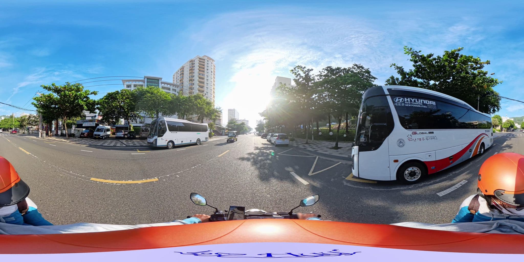 Street view near Khach San Hong Ngoc, Vũng Tàu — © lyduchuy (CC BY-SA · Mapillary)