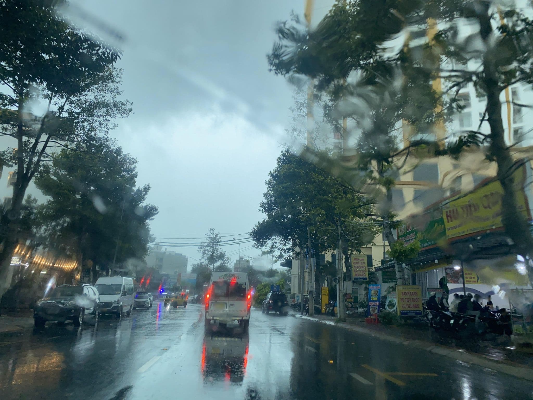Street view near Dat Viet Moi, Vũng Tàu — © DriveWithHoang (CC BY-SA · Mapillary)