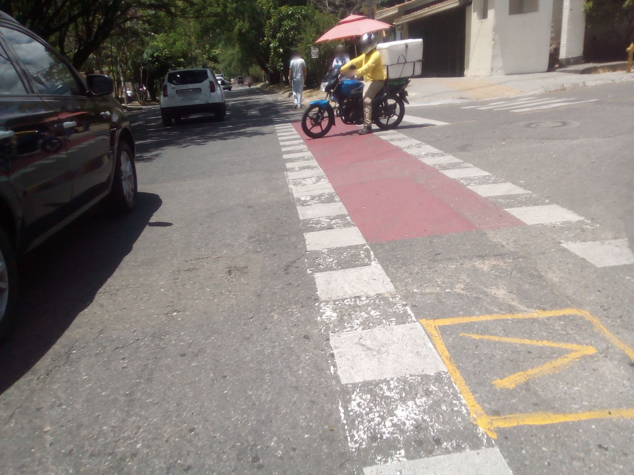 Street view near Conjunto Residencial Providencia, Medellín — © camiloml98 (CC BY-SA · Mapillary)