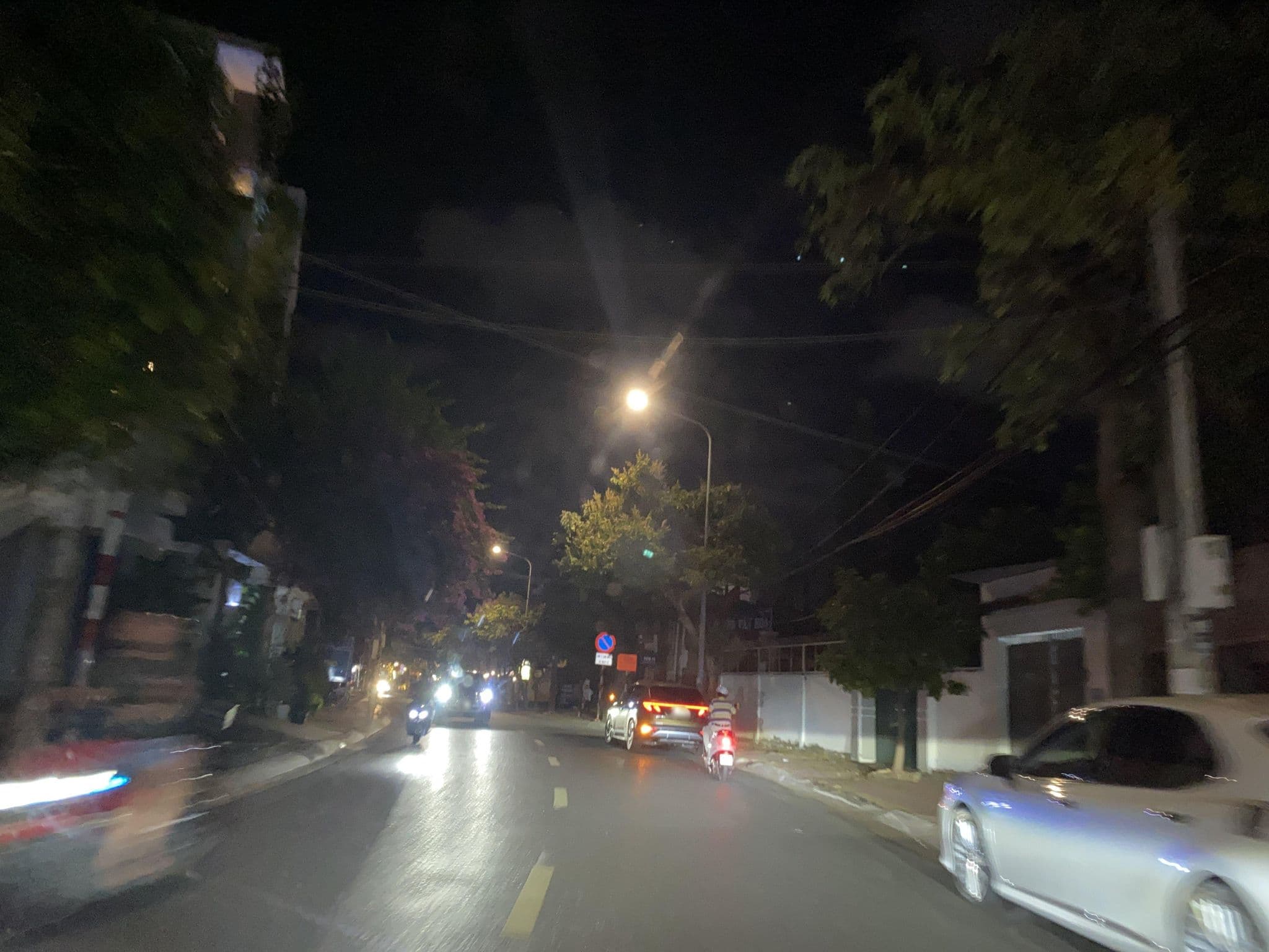 Street view near Nha nghi Cat Phuong, Vũng Tàu — © DriveWithHoang (CC BY-SA · Mapillary)