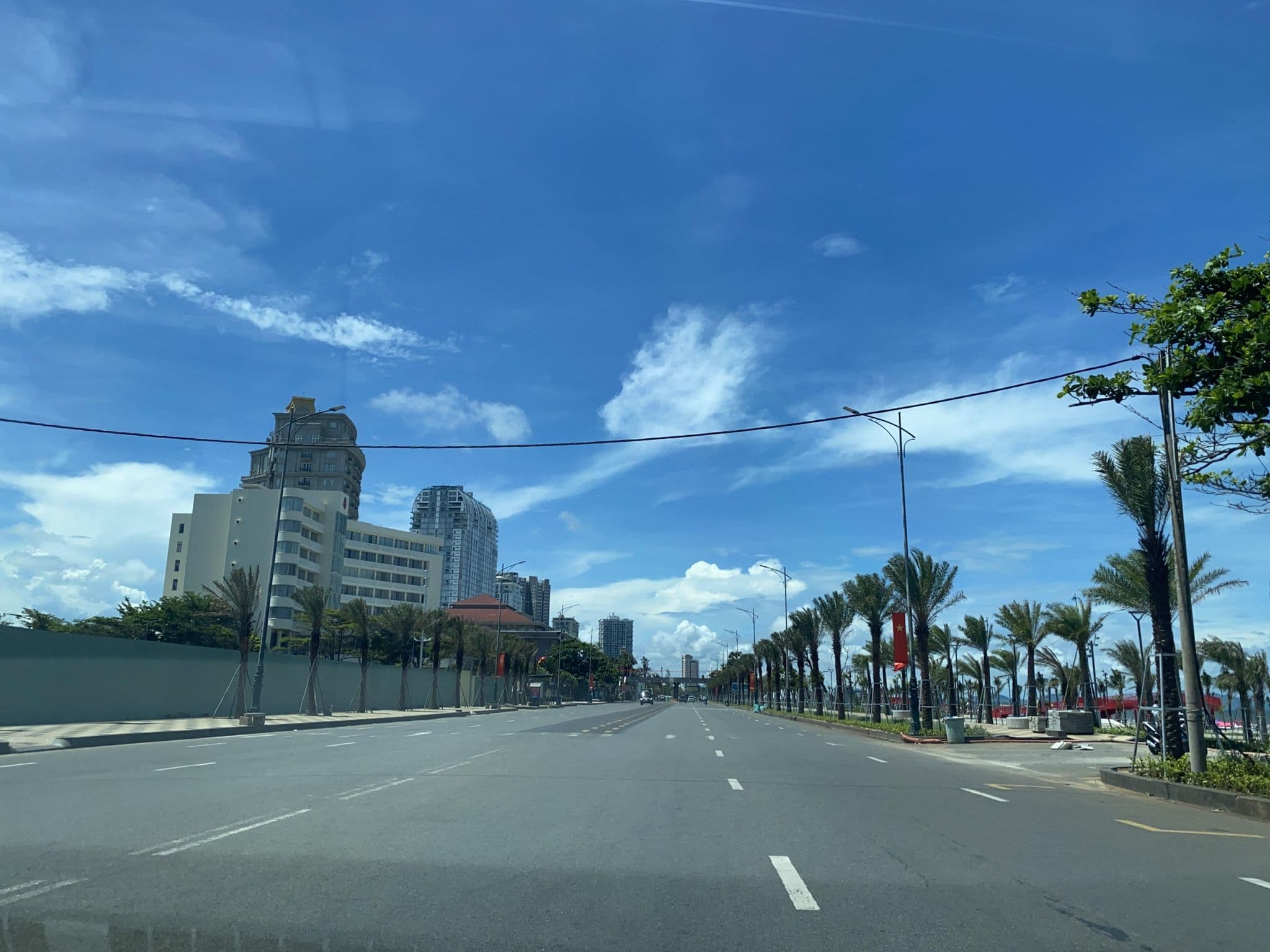 Street view near Khach san thang 10, Vũng Tàu — © DriveWithHoang (CC BY-SA · Mapillary)