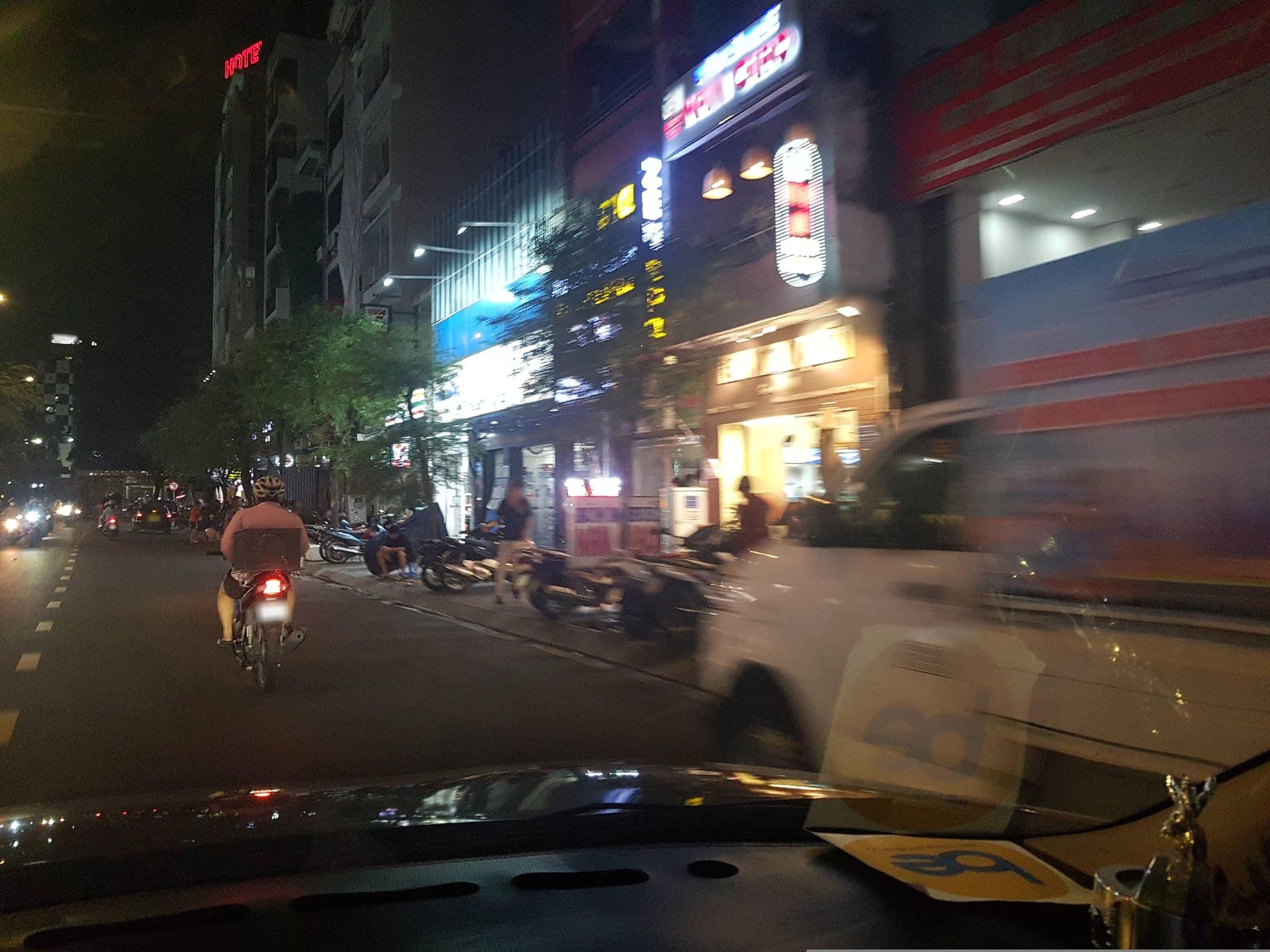 Street view near Kien Hotel, Quận Ba — © bemaps1 (CC BY-SA · Mapillary)