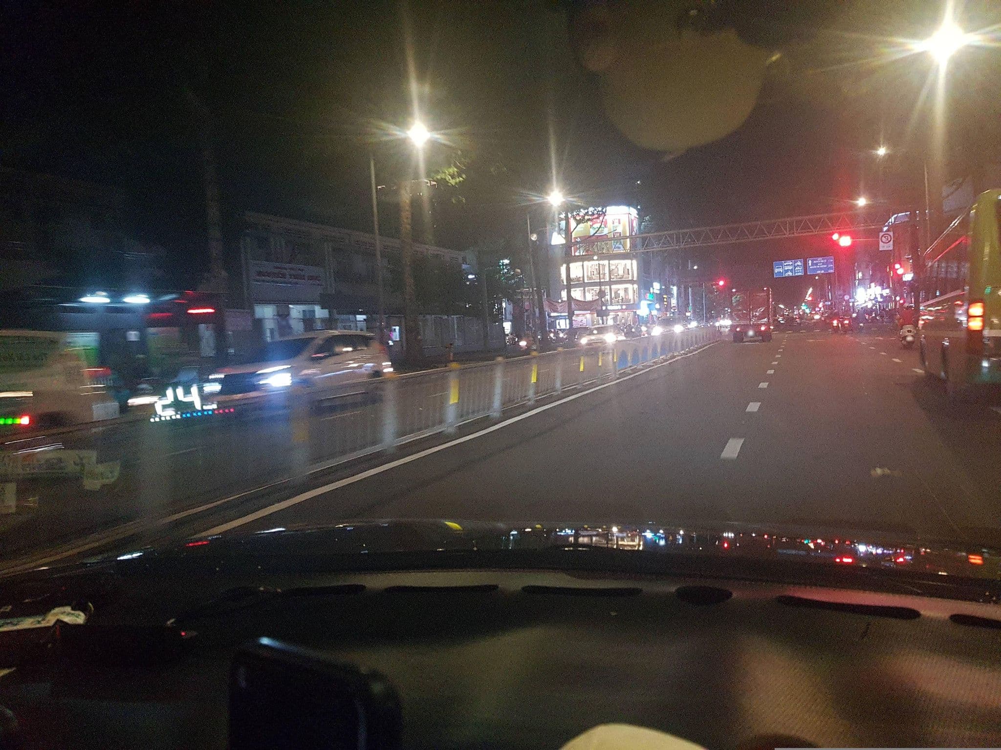 Street view near Dai Nam Hotel Ho Chi Minh City, Quận Bốn — © bemaps1 (CC BY-SA · Mapillary)