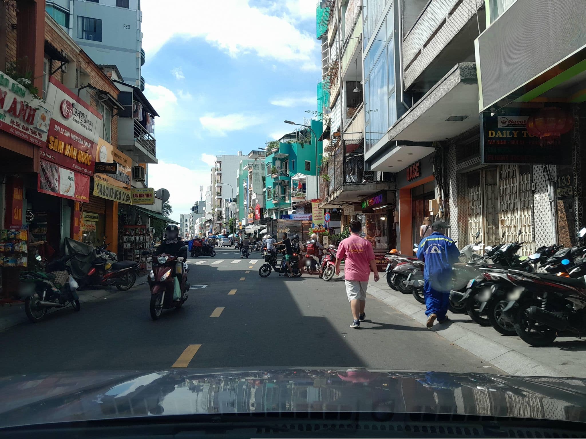 Street view near Ava 3 Hotel, Quận Bốn — © sg_front_3 (CC BY-SA · Mapillary)