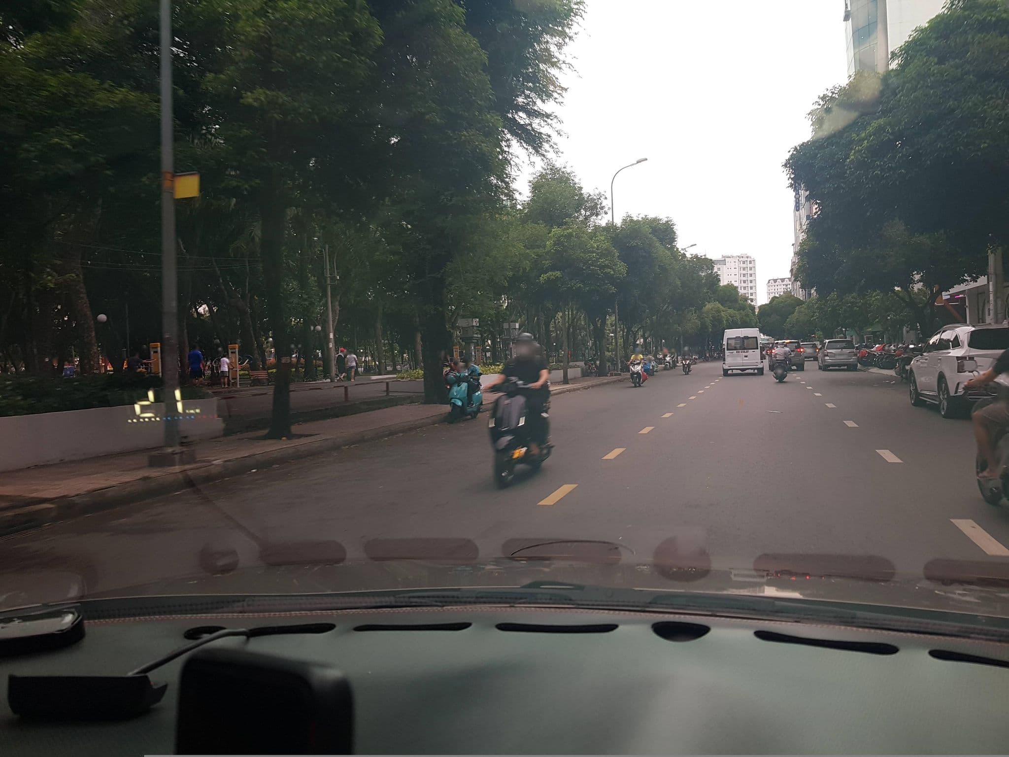 Street view near binh minh hotel, Quận Ba — © bemaps1 (CC BY-SA · Mapillary)