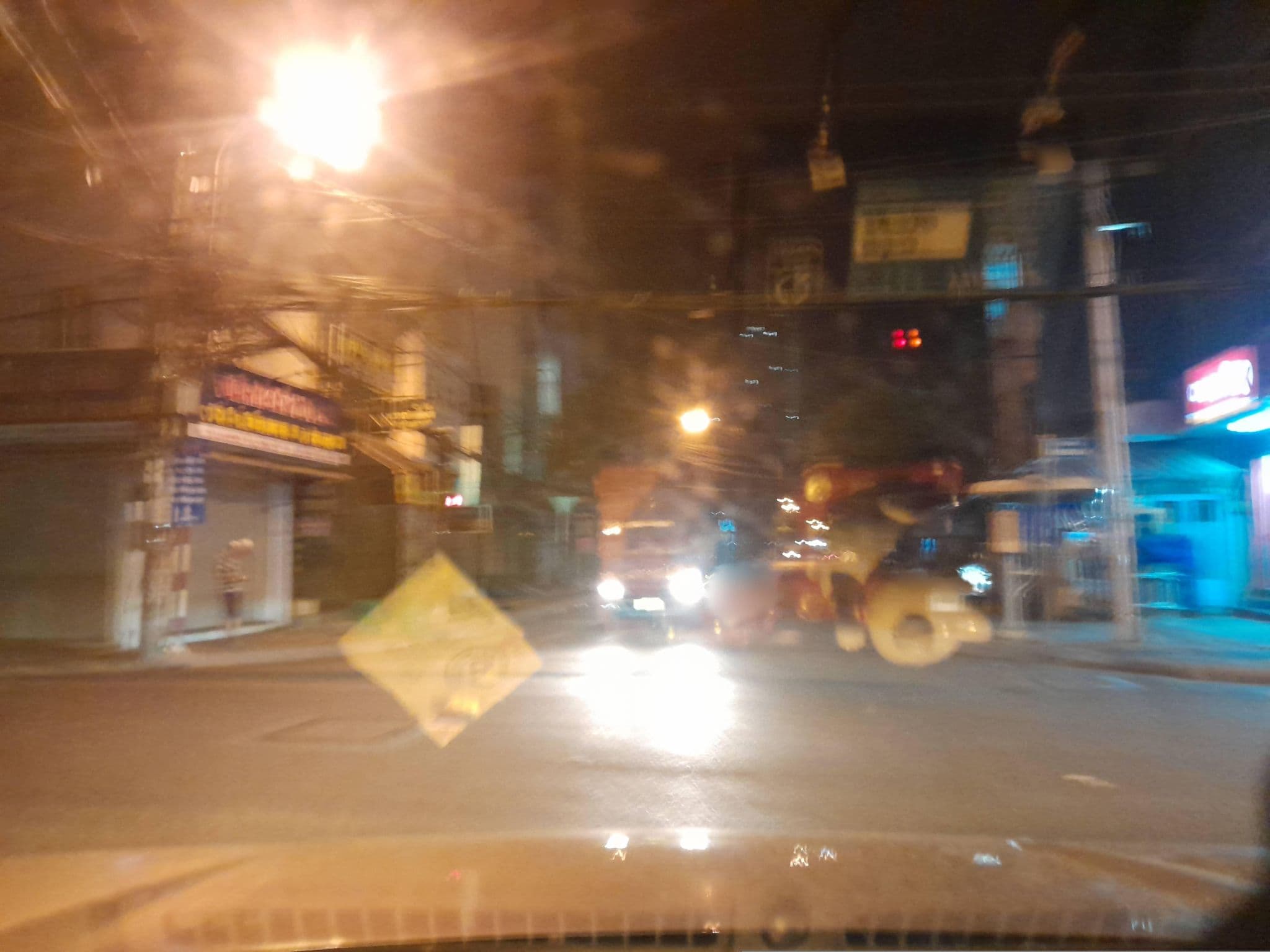 Street view near Gold Lion Hotel, Quận Năm — © sg_front_3 (CC BY-SA · Mapillary)