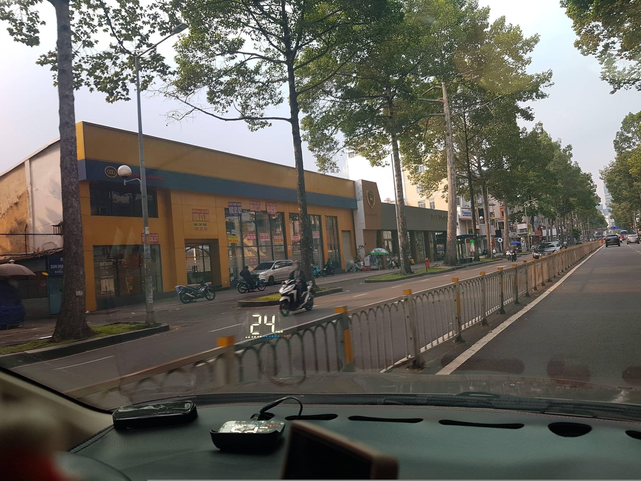 Street view near 24h Saigon Hotel, Quận Ba — © bemaps1 (CC BY-SA · Mapillary)