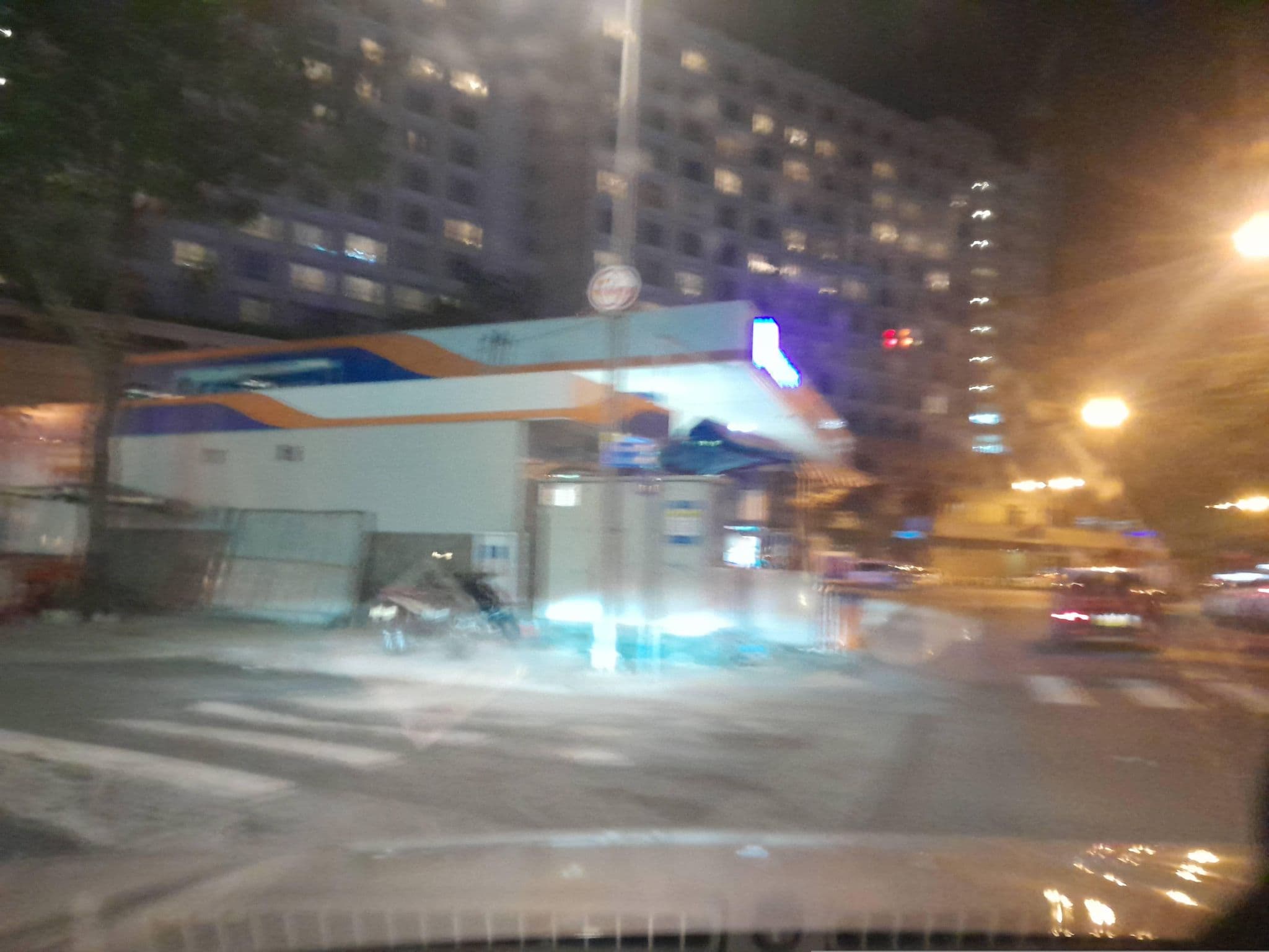 Street view near Vilion Central Hotel, Quận Ba — © sg_front_3 (CC BY-SA · Mapillary)