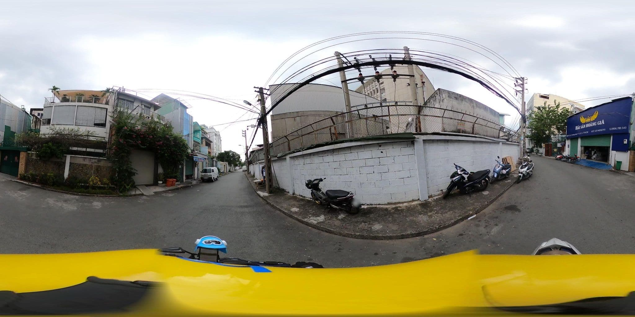 Street view near Nha Nghi Hong Phat, Quận Mười — © bemaps3_sg (CC BY-SA · Mapillary)