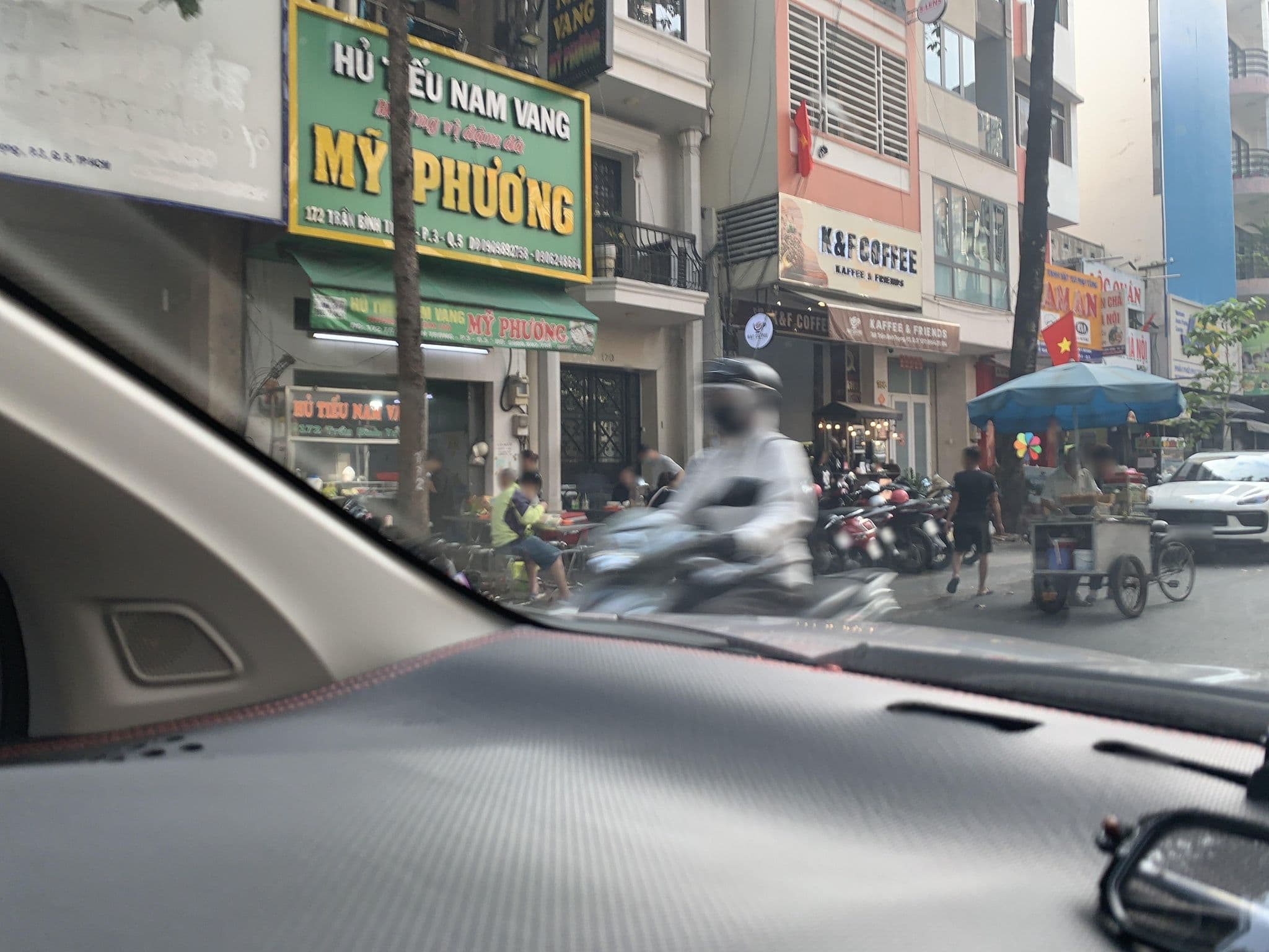Street view near Hotel Mai Thy, Quận Năm — © sg_left_1 (CC BY-SA · Mapillary)