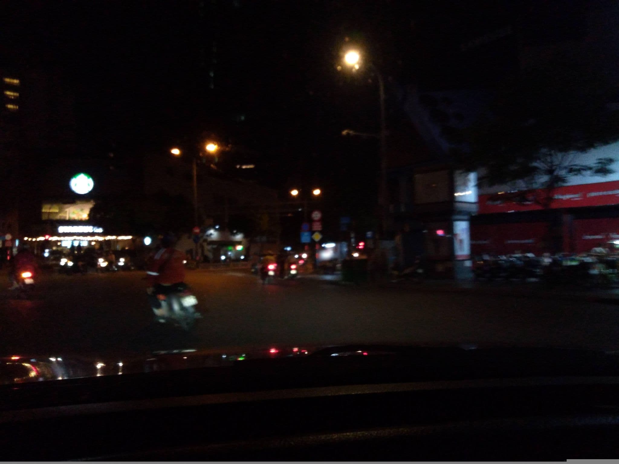 Street view near thien hoa Hotel, Quận Ba — © sg_front_1 (CC BY-SA · Mapillary)