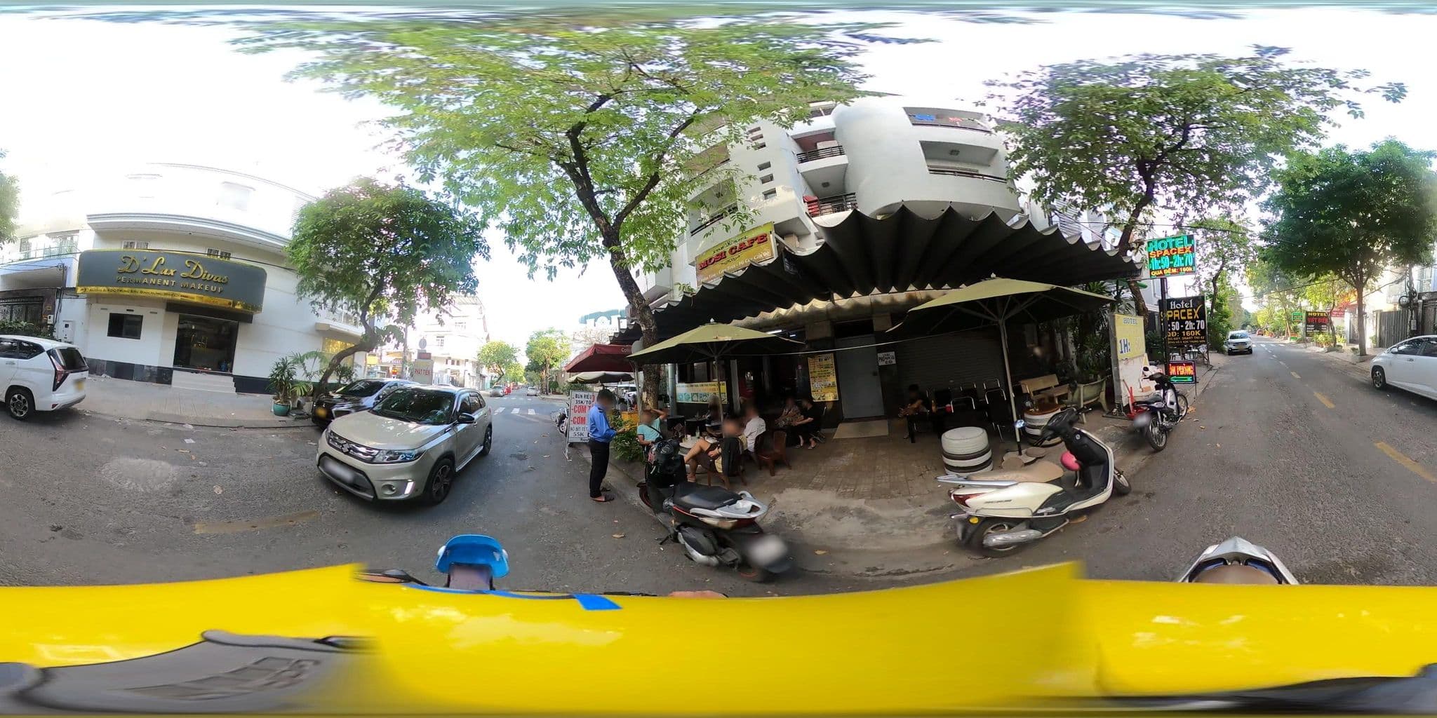 Street view near Việt Điền Hotel, Quận Năm — © bemaps3_sg (CC BY-SA · Mapillary)