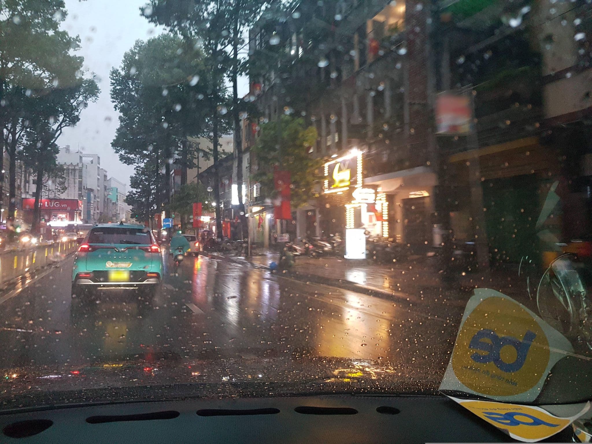 Street view near Mario Hotel, Quận Năm — © bemaps1 (CC BY-SA · Mapillary)