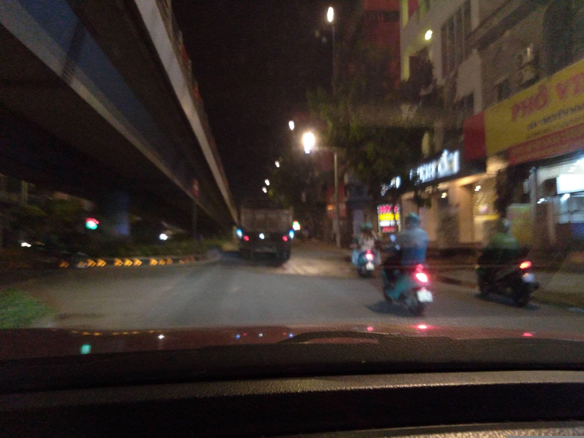 Street view near pearl palace, Tân Bình — © sg_front_1 (CC BY-SA · Mapillary)