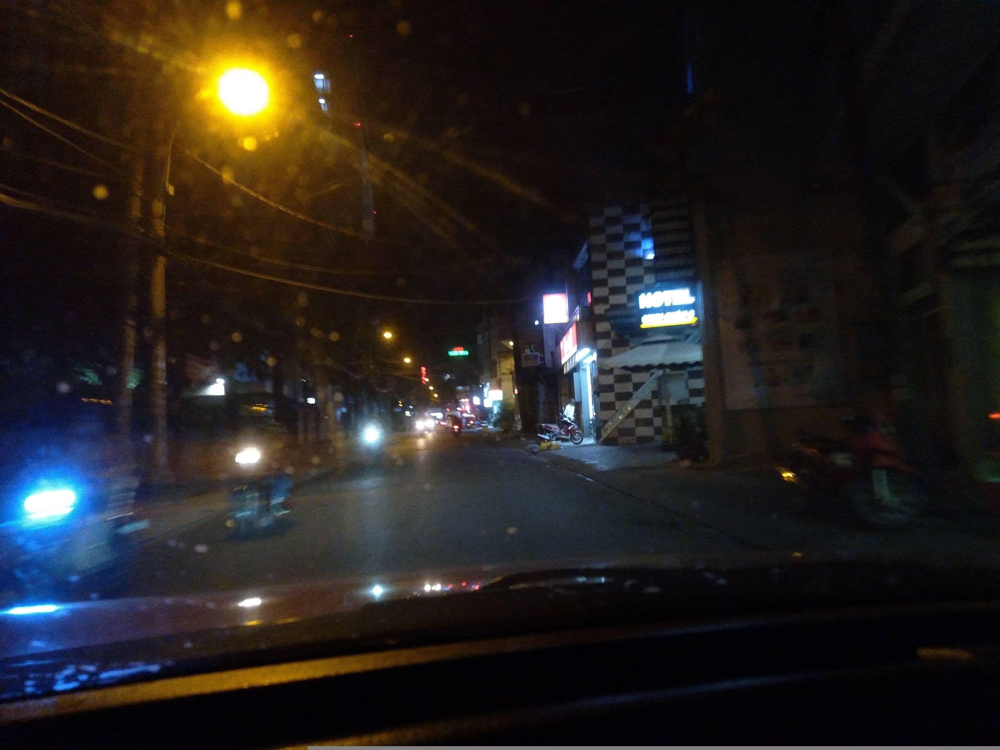 Street view near KS Núi Thành, Tân Bình — © sg_front_1 (CC BY-SA · Mapillary)