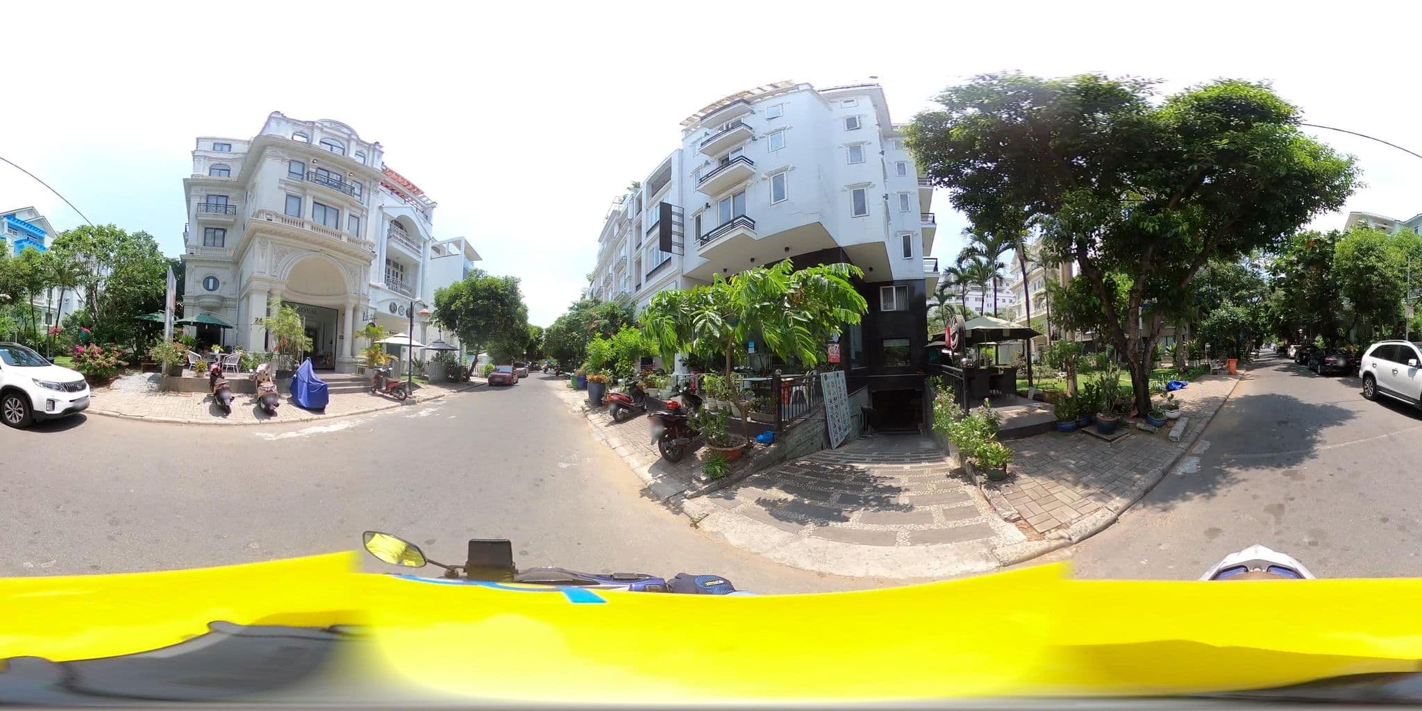 Street view near Shinee Hotel, Quận Bốn — © bemaps3_sg (CC BY-SA · Mapillary)