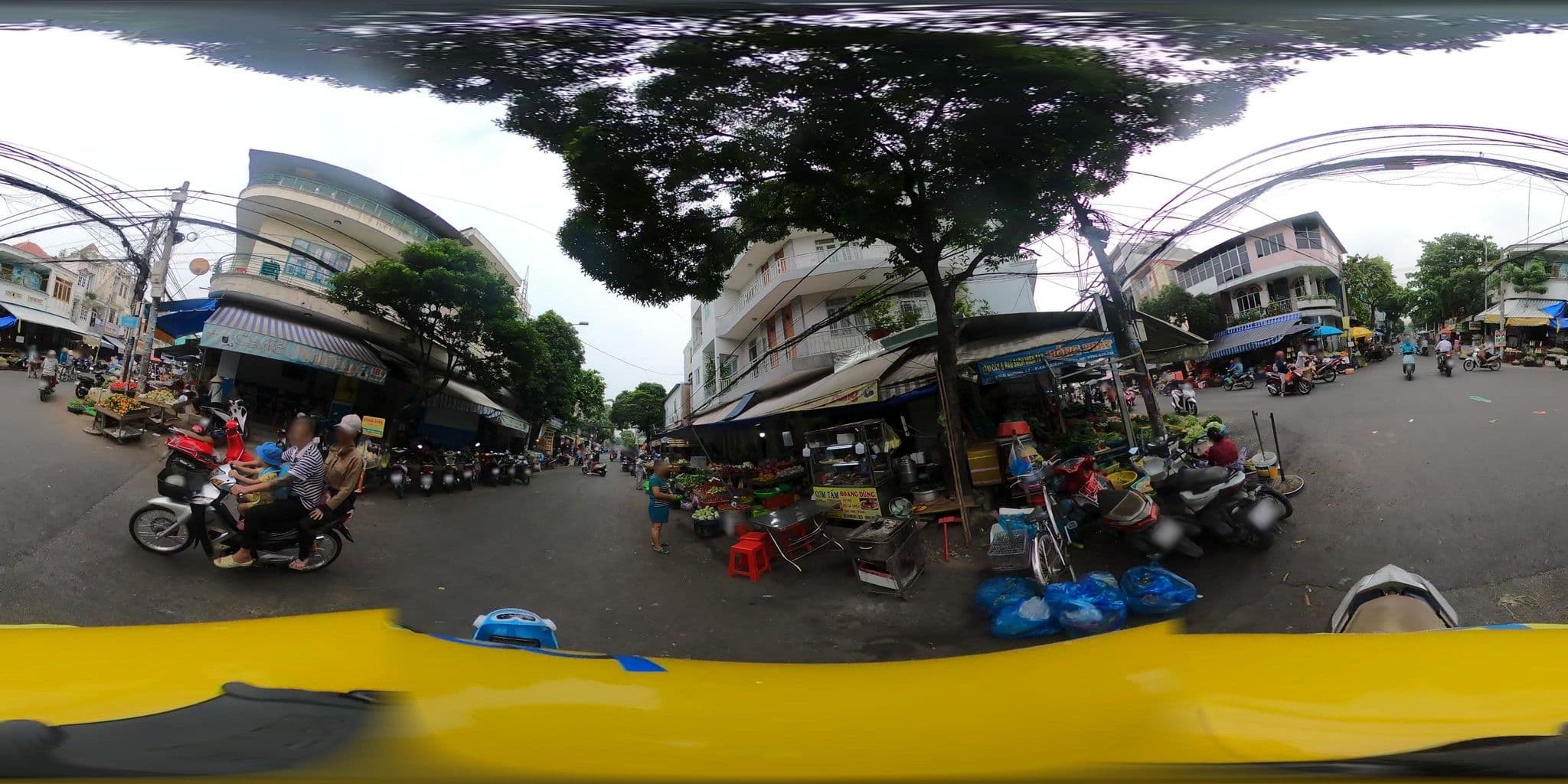 Street view near Kim Anh Hotel, Quận Bốn — © bemaps3_sg (CC BY-SA · Mapillary)