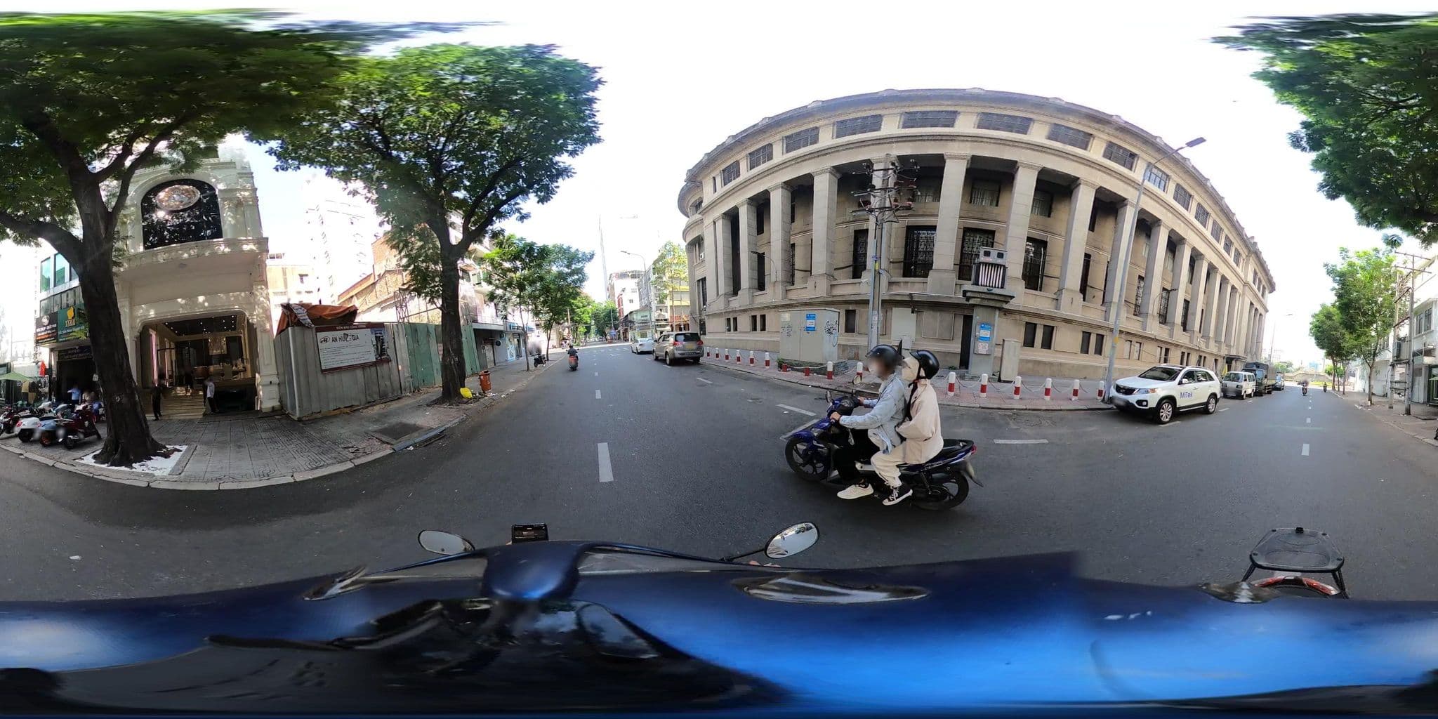 Street view near Ohana Hotel, Quận Bốn — © phoenixmap_front (CC BY-SA · Mapillary)
