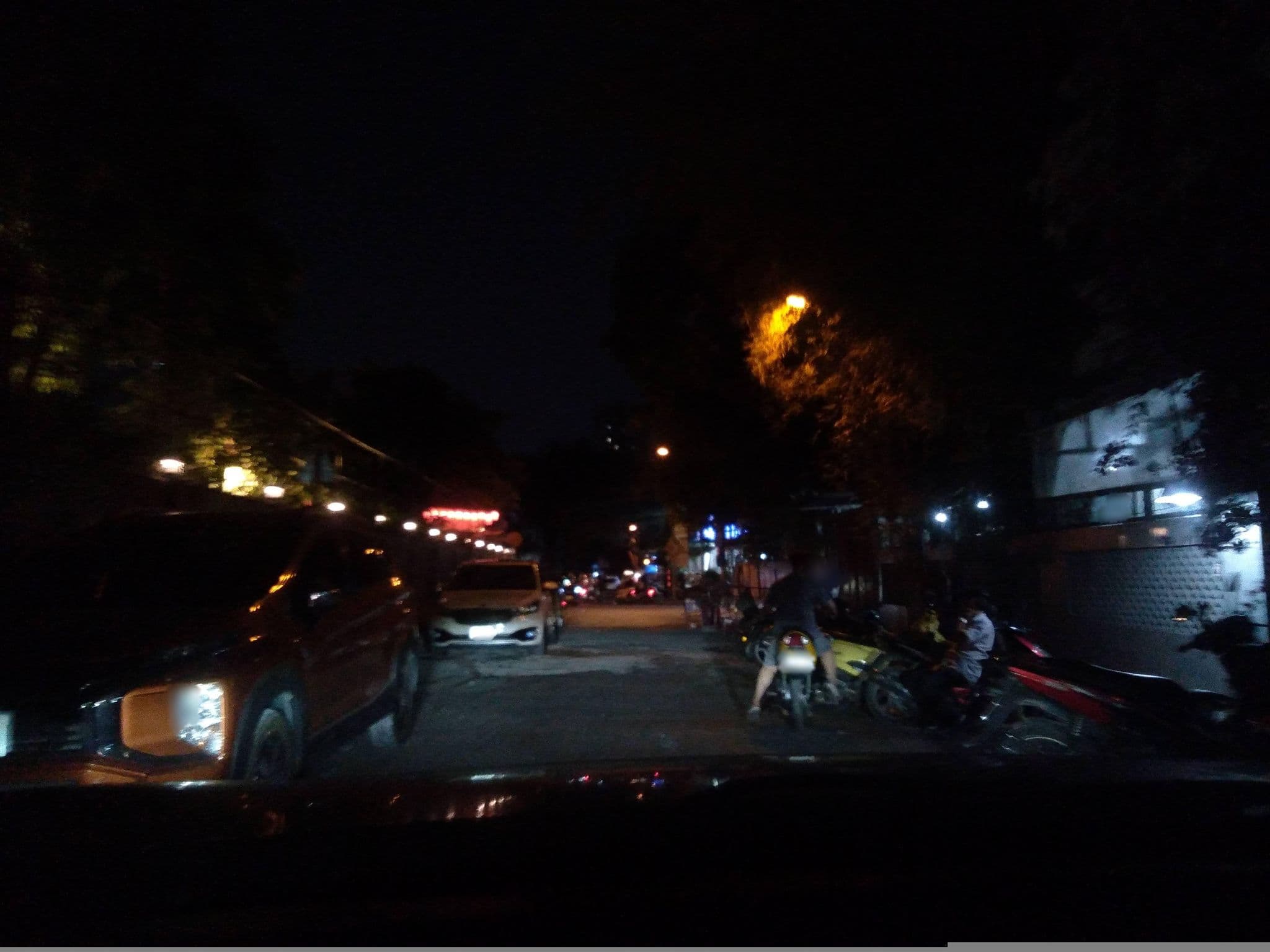 Street view near Glenwood Suites, Bình Thạnh — © sg_front_1 (CC BY-SA · Mapillary)