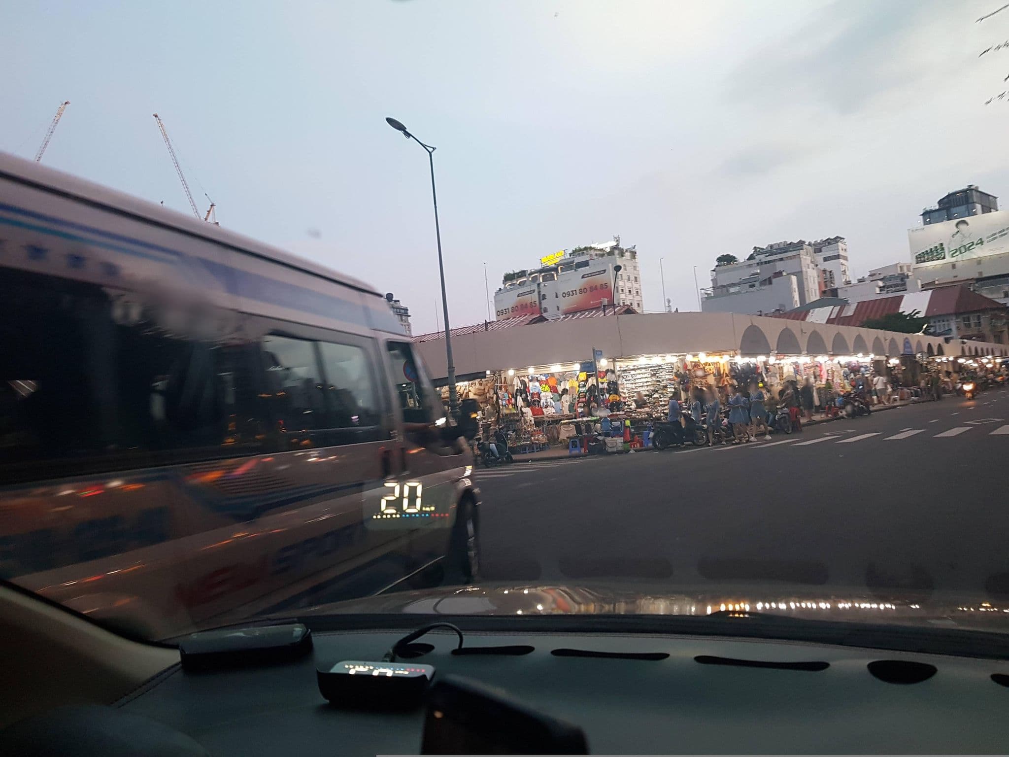 Street view near Lien An Hotel, Quận Bốn — © bemaps1 (CC BY-SA · Mapillary)