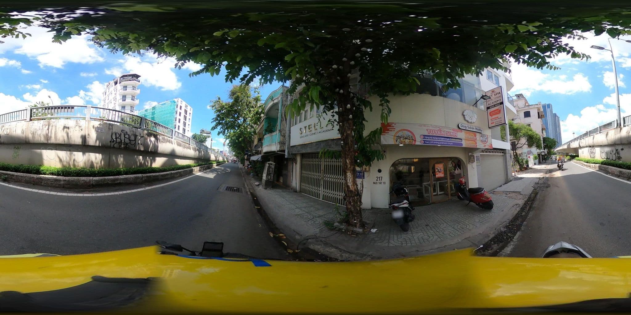 Street view near Kunkin Pool, Bình Thạnh — © bemaps3_sg (CC BY-SA · Mapillary)